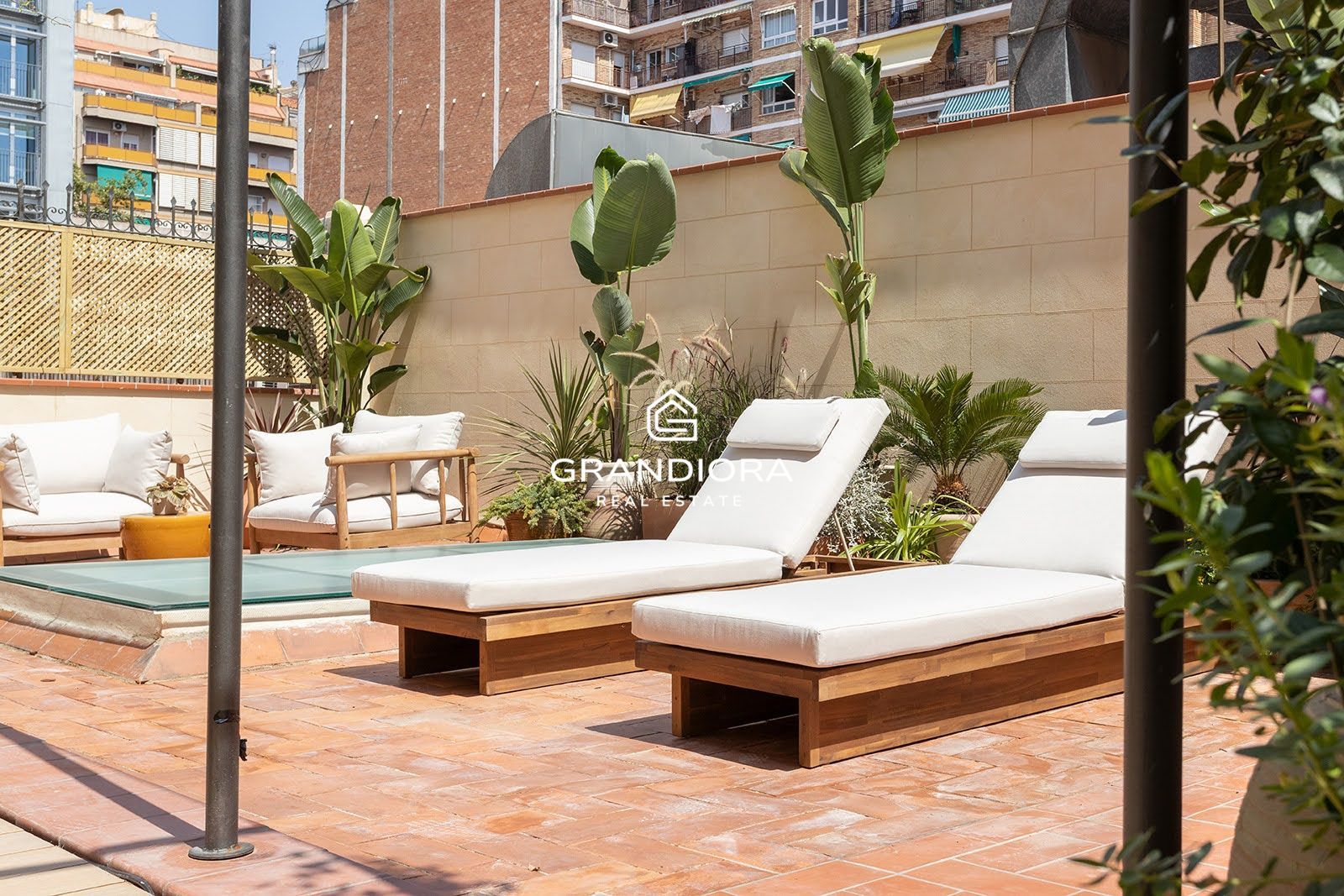 PASSEIG SANT JOAN. Reformado con gran terraza privada. - Imagen 6
