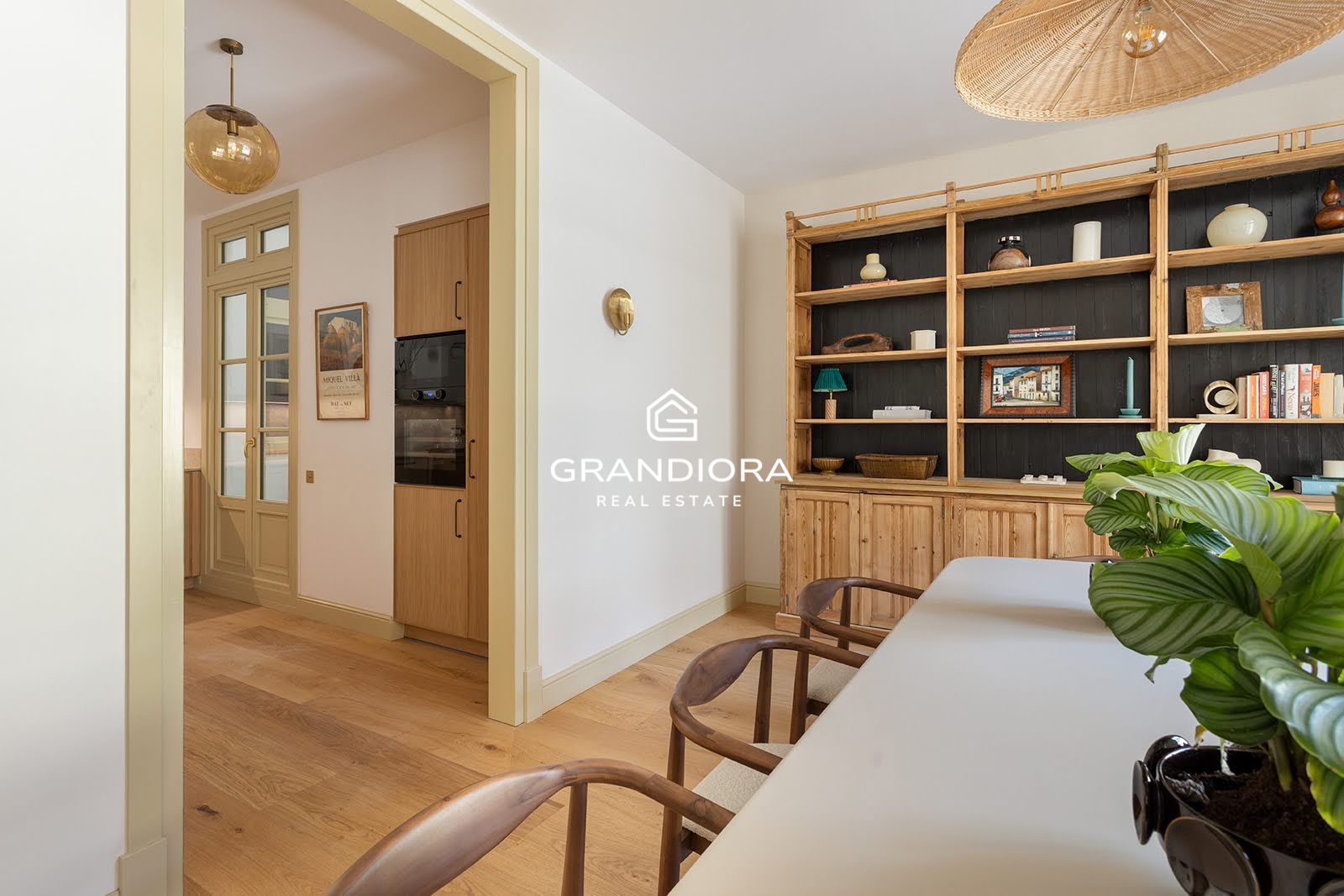 PASSEIG SANT JOAN. Reformado con gran terraza privada. - Imagen 28