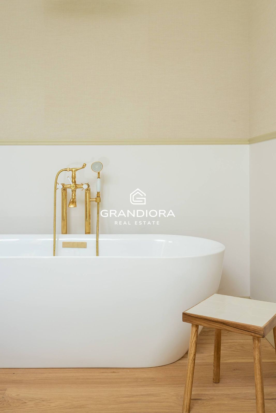 PASSEIG SANT JOAN. Reformado con gran terraza privada. - Imagen 46