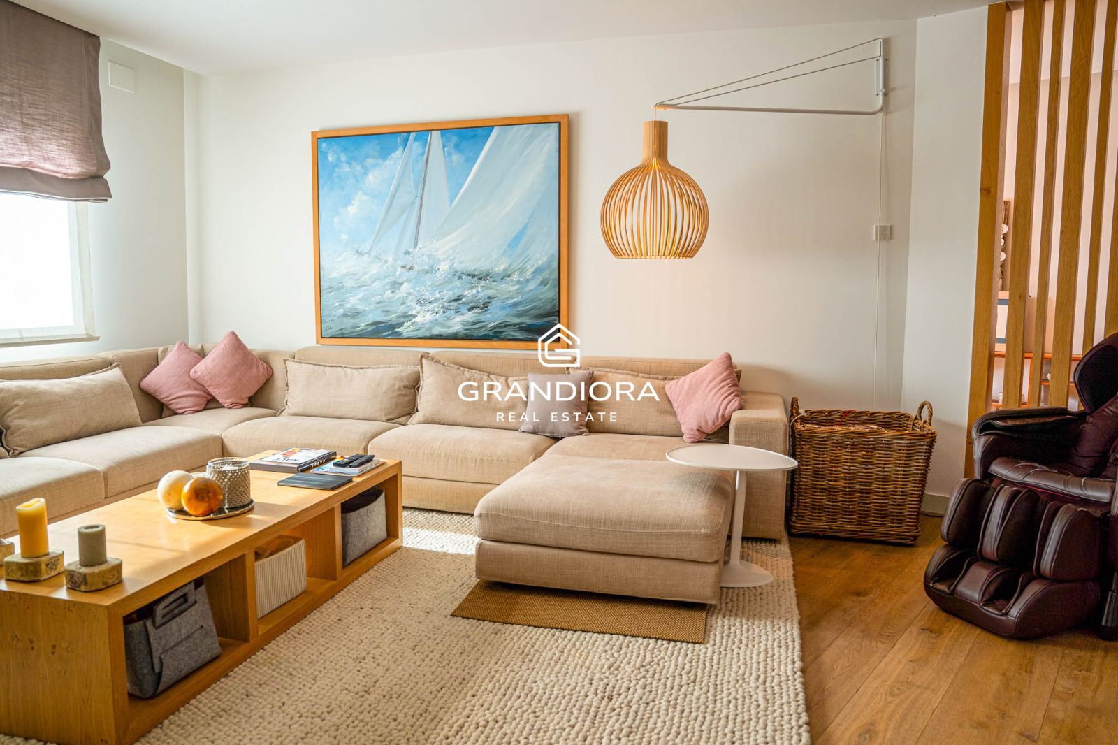 Descubre este espectacular chalet de 775 m², ubicado en el encantador pueblo de Alella, una de las zonas más deseadas de la costa catalana. - Imagen 51