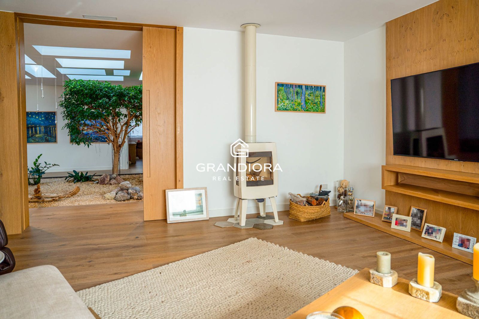 Descubre este espectacular chalet de 775 m², ubicado en el encantador pueblo de Alella, una de las zonas más deseadas de la costa catalana. - Imagen 52