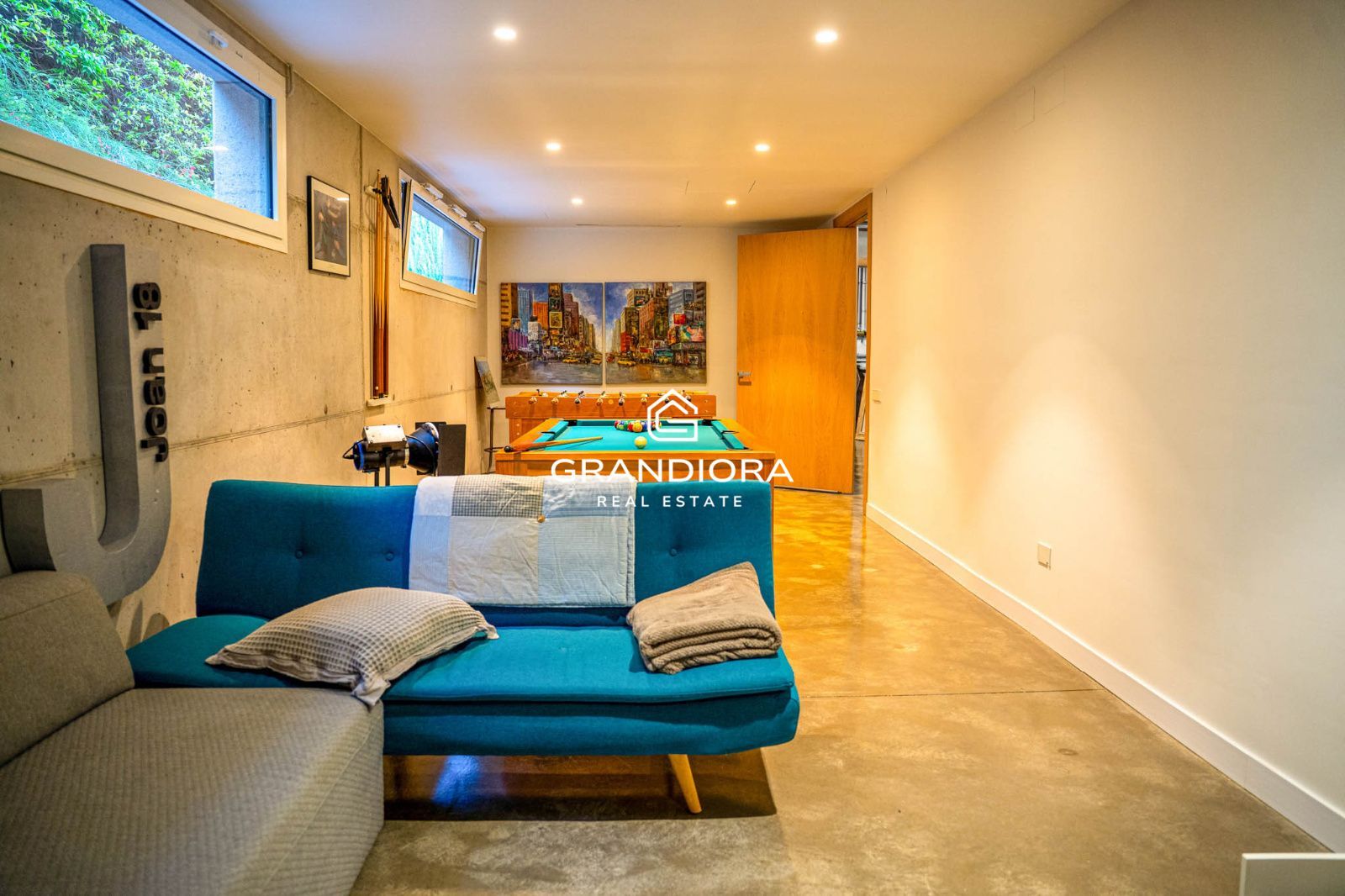 Descubre este espectacular chalet de 775 m², ubicado en el encantador pueblo de Alella, una de las zonas más deseadas de la costa catalana. - Imagen 63