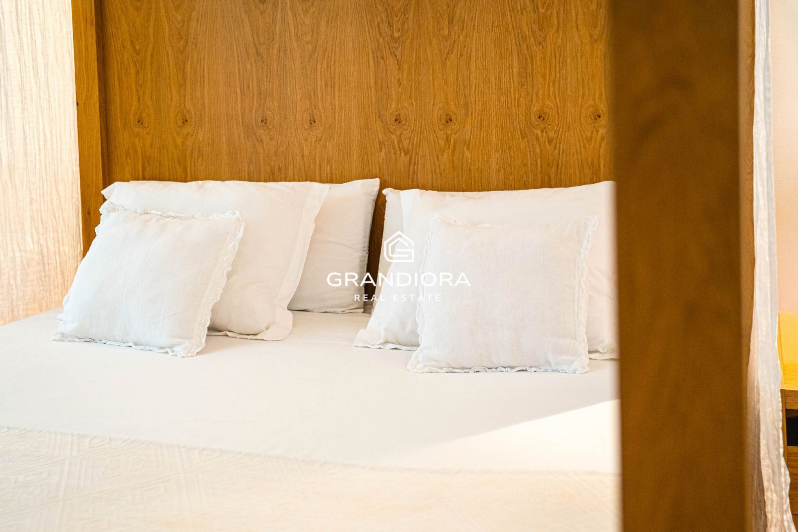 Descubre este espectacular chalet de 775 m², ubicado en el encantador pueblo de Alella, una de las zonas más deseadas de la costa catalana. - Imagen 75