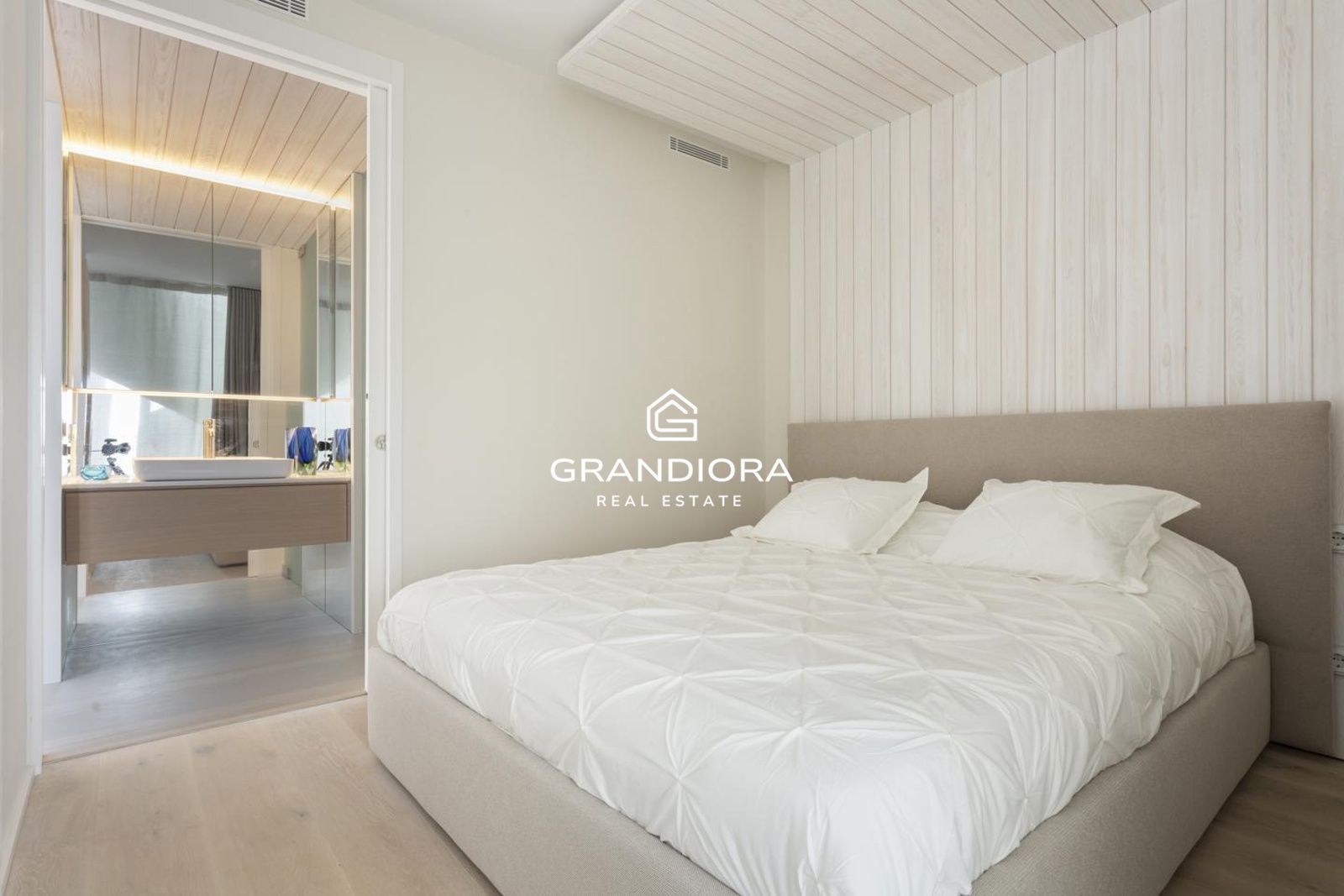 Atico en Ciutat Vella con una terraza magnifica - Imagen 29