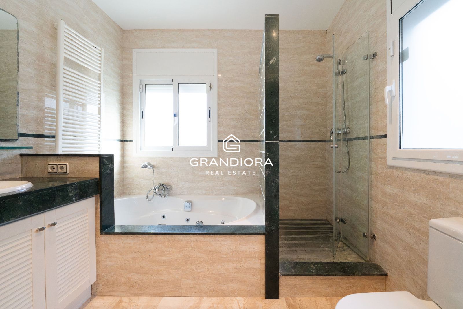 Villa exclusiva con piscina y vistas al mar en Premià de Dalt - Imagen 36