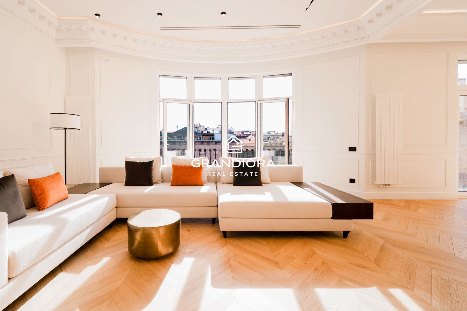 Exclusiva residencia reformada de 280 m²  con diseño exquisito en el  Eixample más prestigioso - Imagen 5