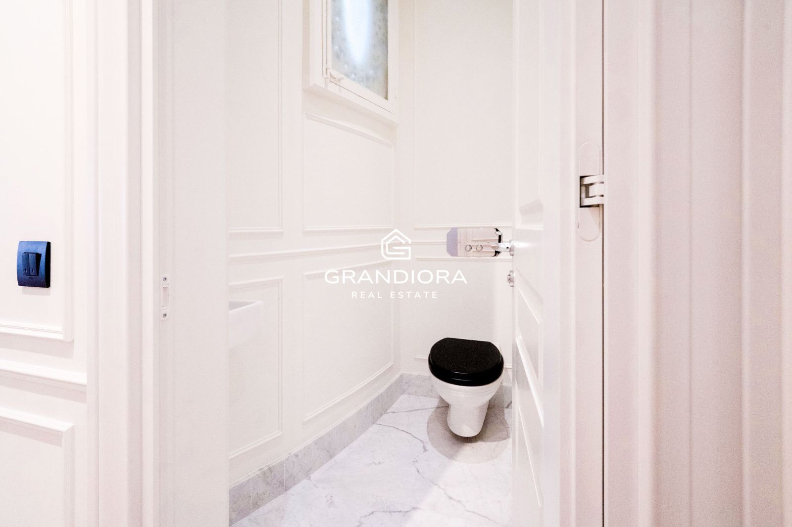 Exclusiva residencia reformada de 280 m²  con diseño exquisito en el  Eixample más prestigioso - Imagen 40