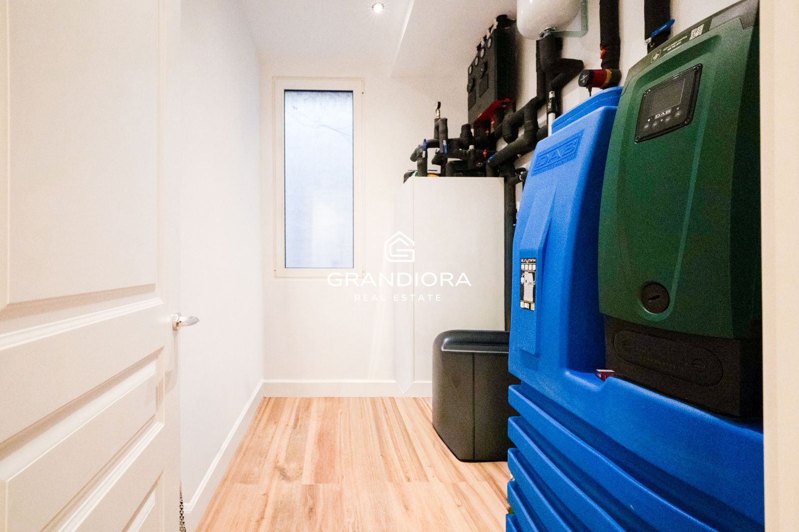 Exclusiva residencia reformada de 280 m²  con diseño exquisito en el  Eixample más prestigioso - Imagen 65