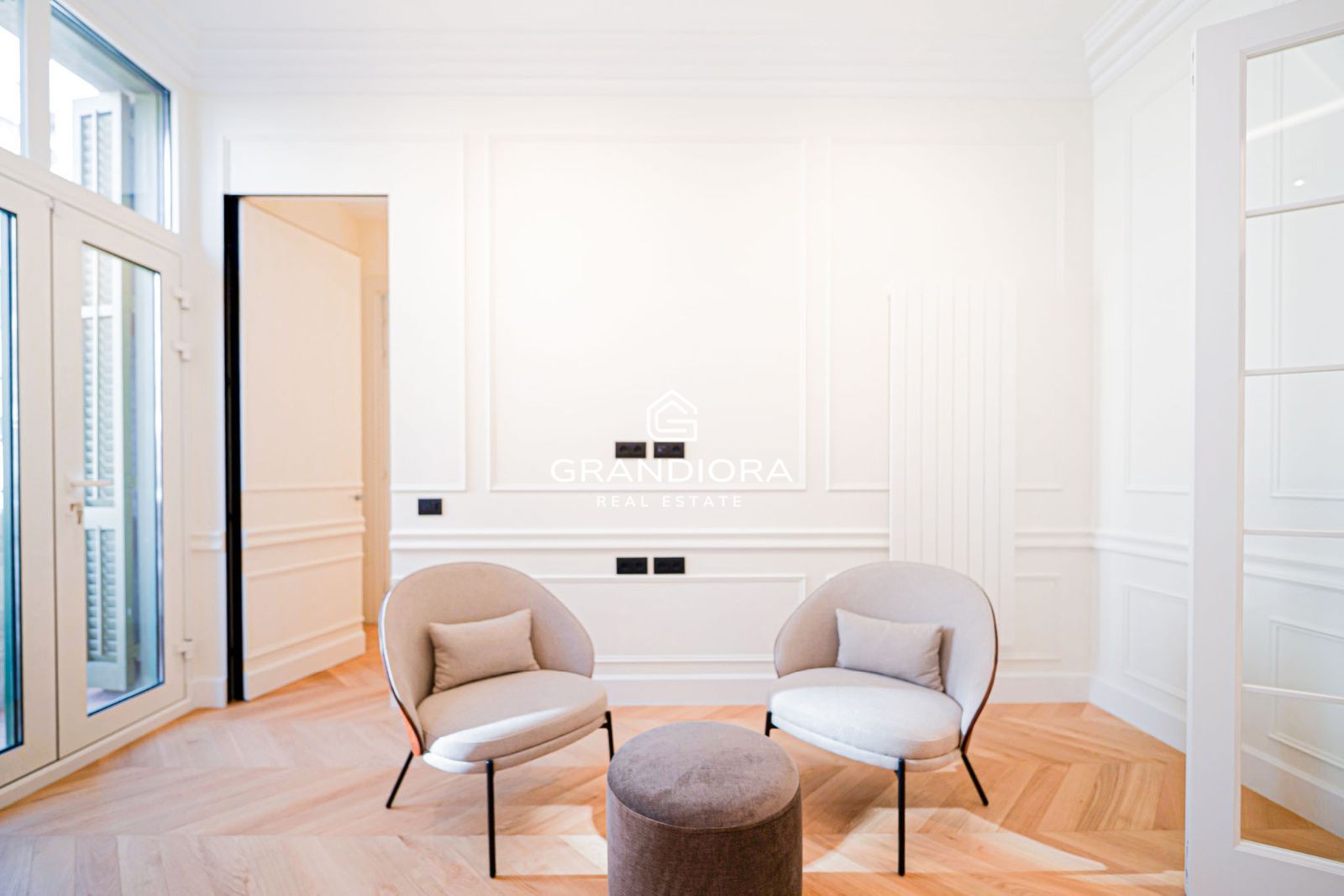 Exclusiva residencia reformada de 280 m²  con diseño exquisito en el  Eixample más prestigioso - Imagen 59