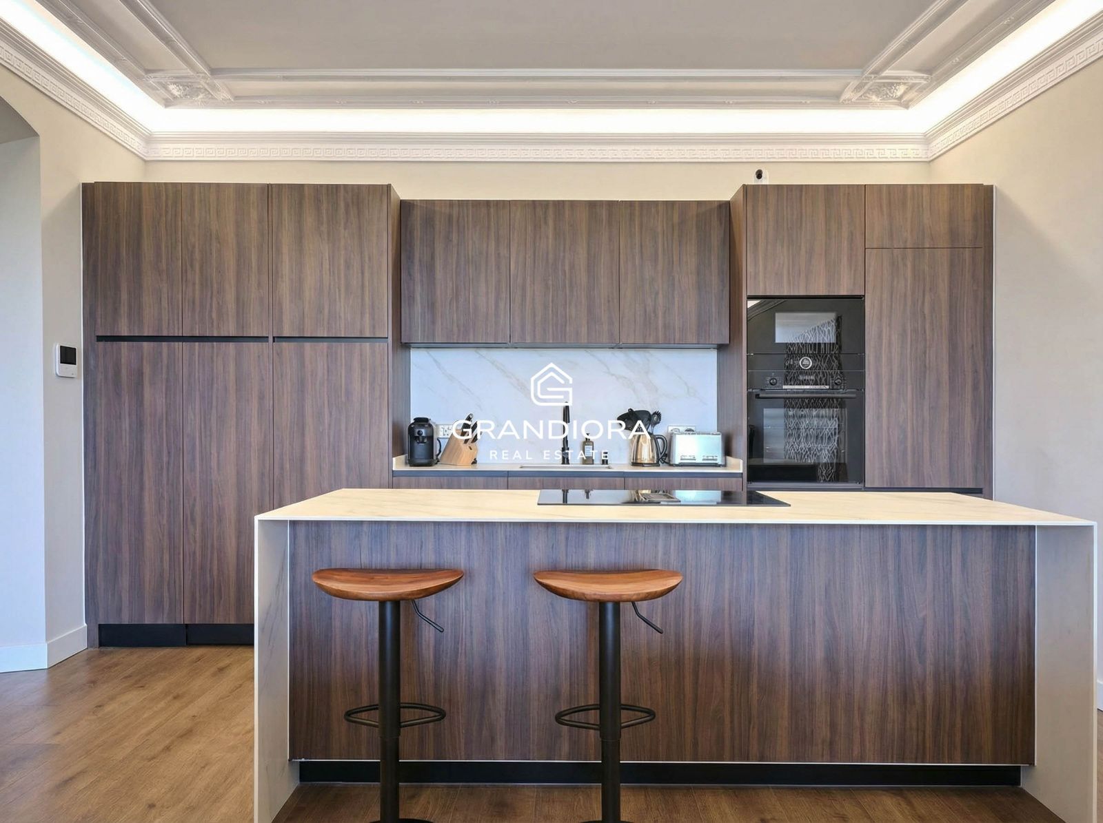 Sofisticada vivienda de 131 m² completamente renovada en Paseo de Colón. - Imagen 6