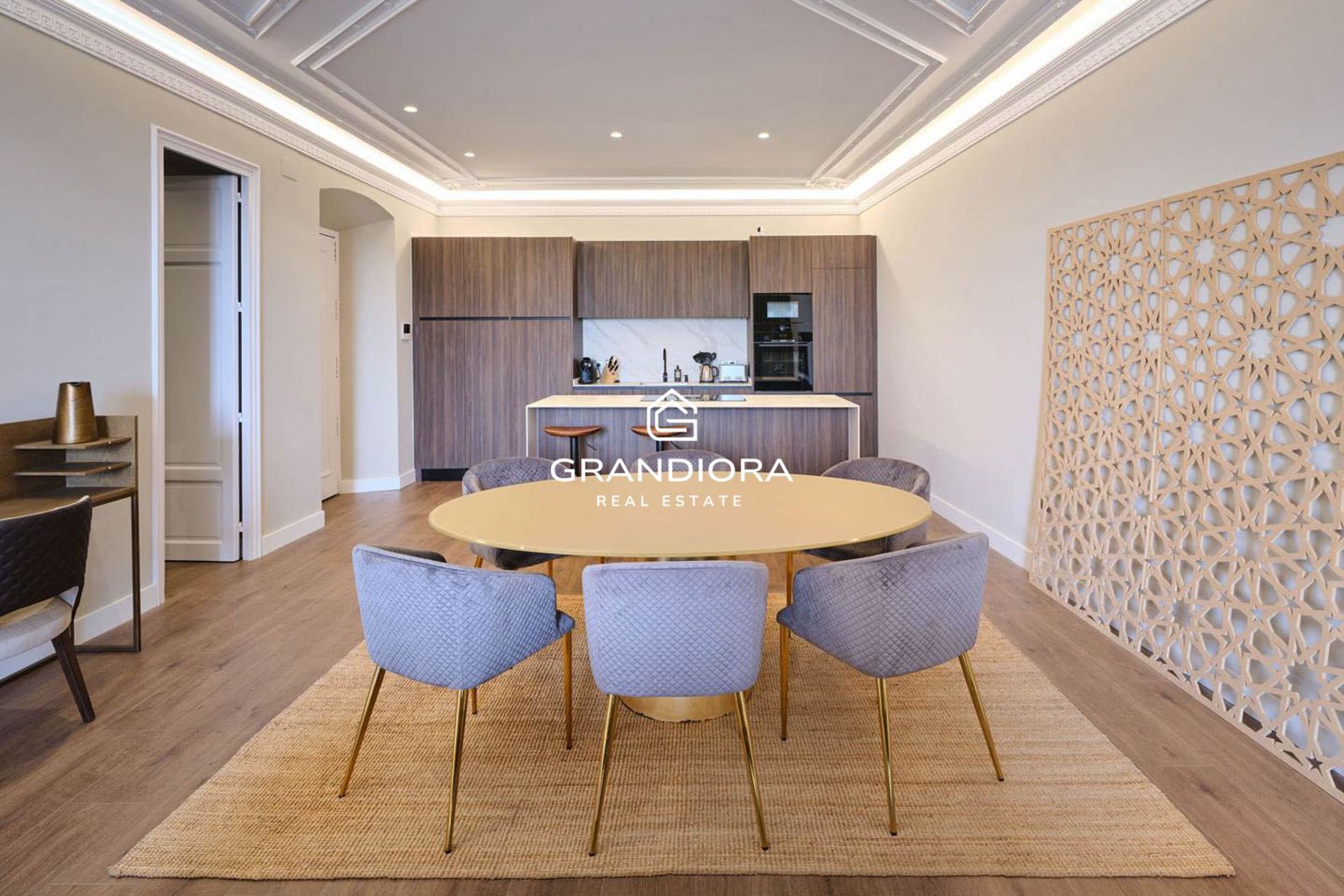 Sofisticada vivienda de 131 m² completamente renovada en Paseo de Colón. - Imagen 12