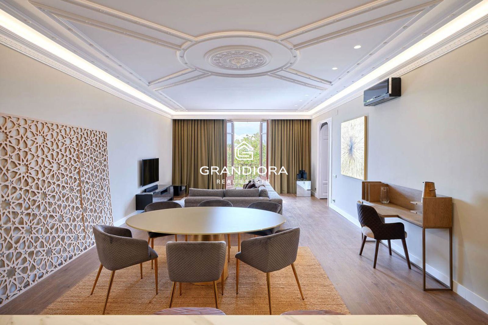 Sofisticada vivienda de 131 m² completamente renovada en Paseo de Colón.