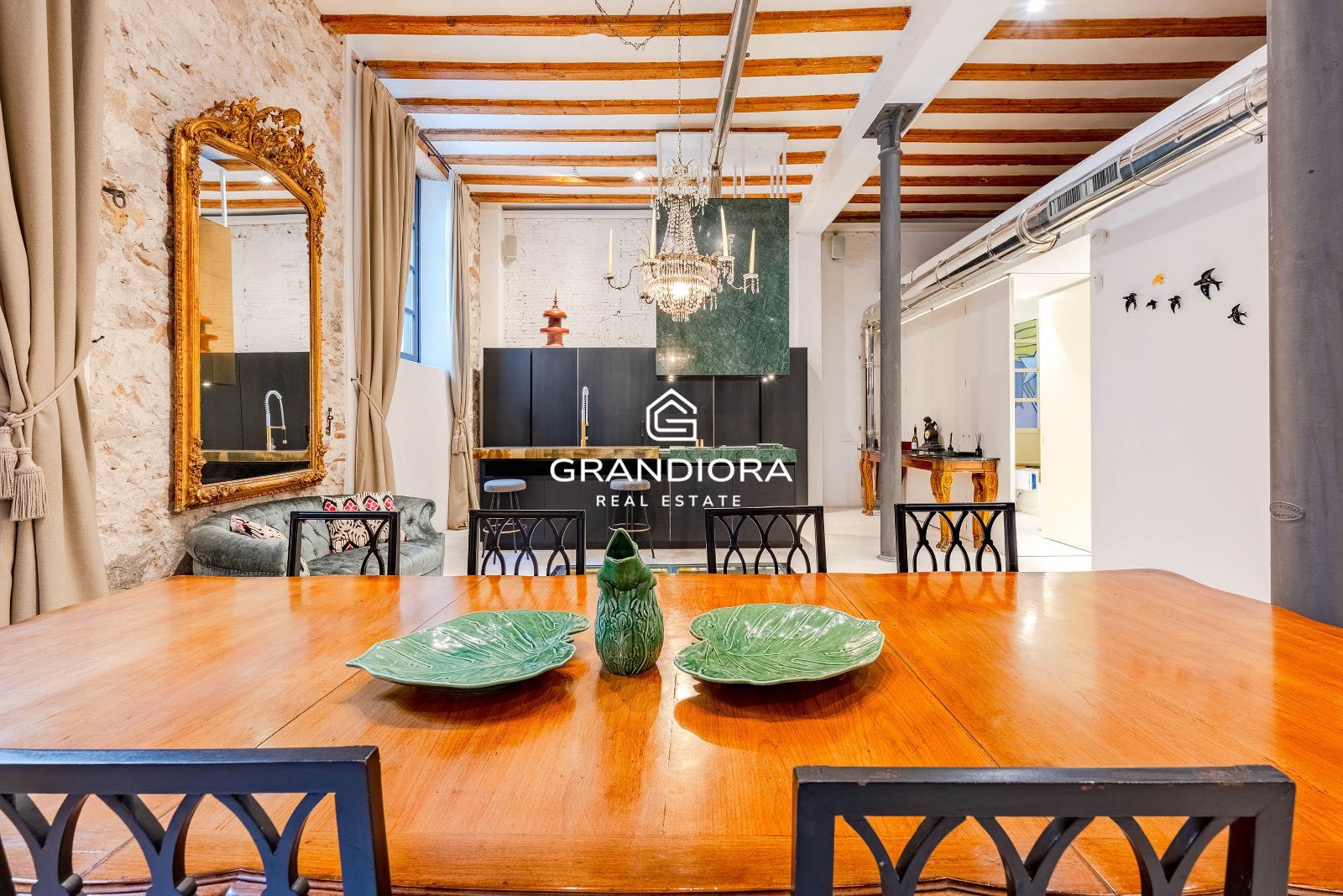 Exclusiva vivienda con historia en pleno Barrio Gótico de Barcelona - Imagen 4