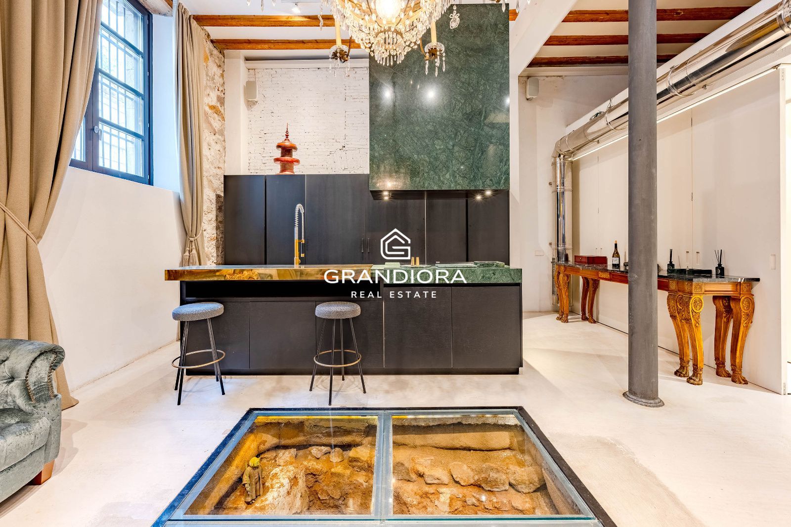 Exclusiva vivienda con historia en pleno Barrio Gótico de Barcelona - Imagen 5