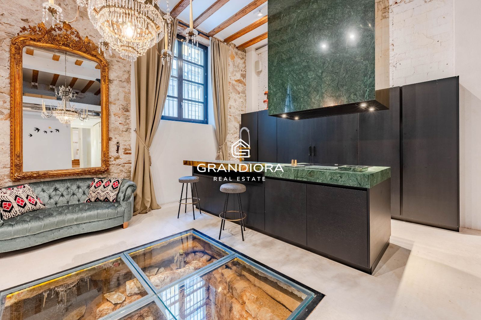 Exclusiva vivienda con historia en pleno Barrio Gótico de Barcelona - Imagen 10