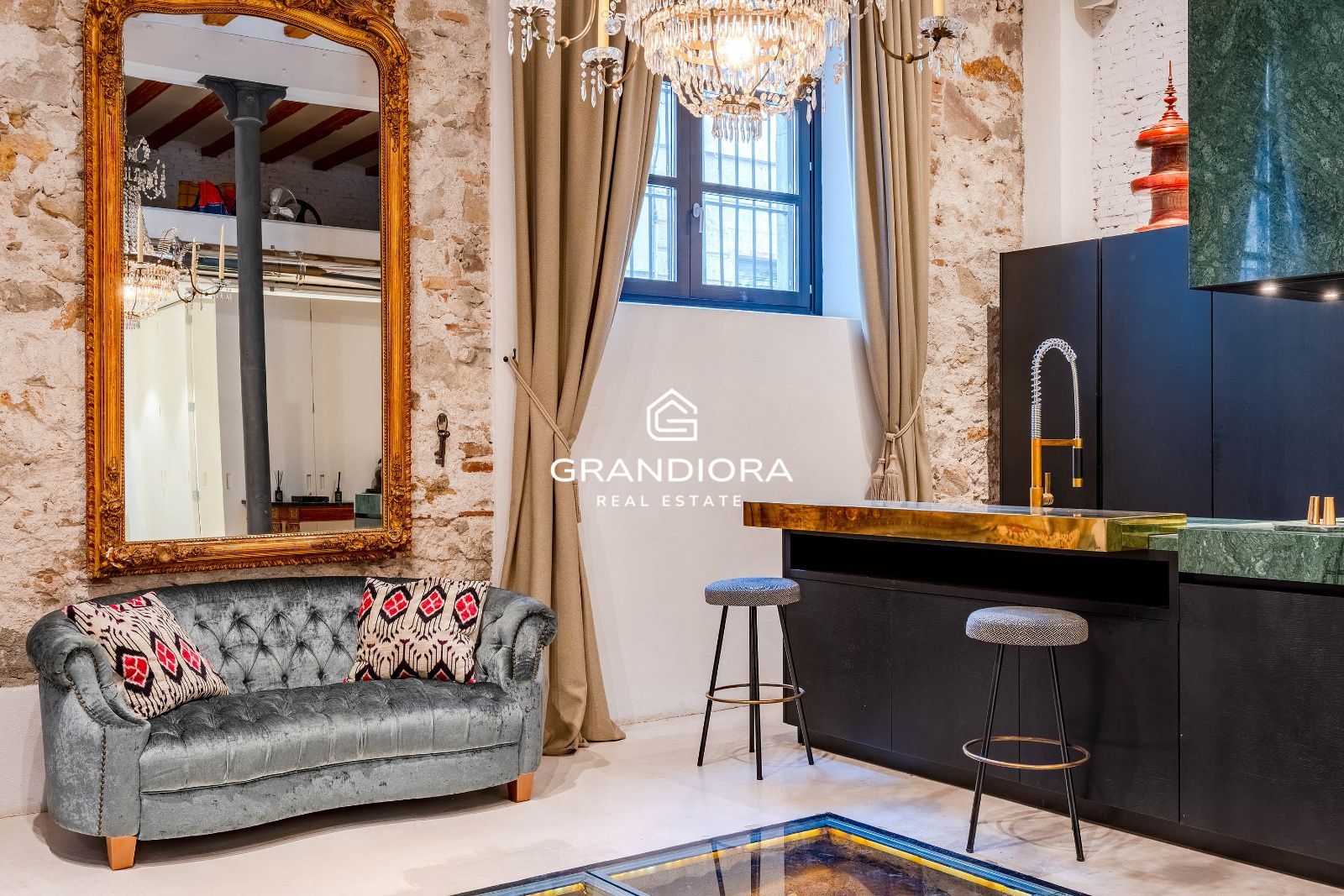 Exclusiva vivienda con historia en pleno Barrio Gótico de Barcelona - Imagen 14