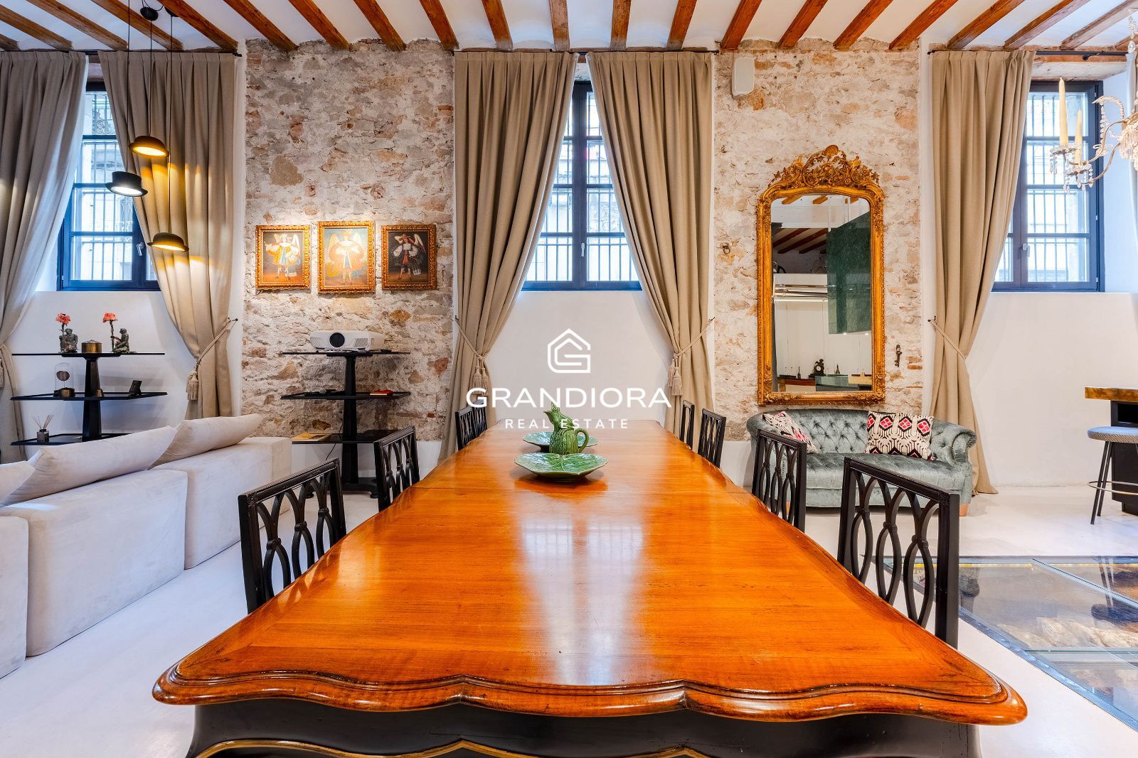 Exclusiva vivienda con historia en pleno Barrio Gótico de Barcelona - Imagen 12