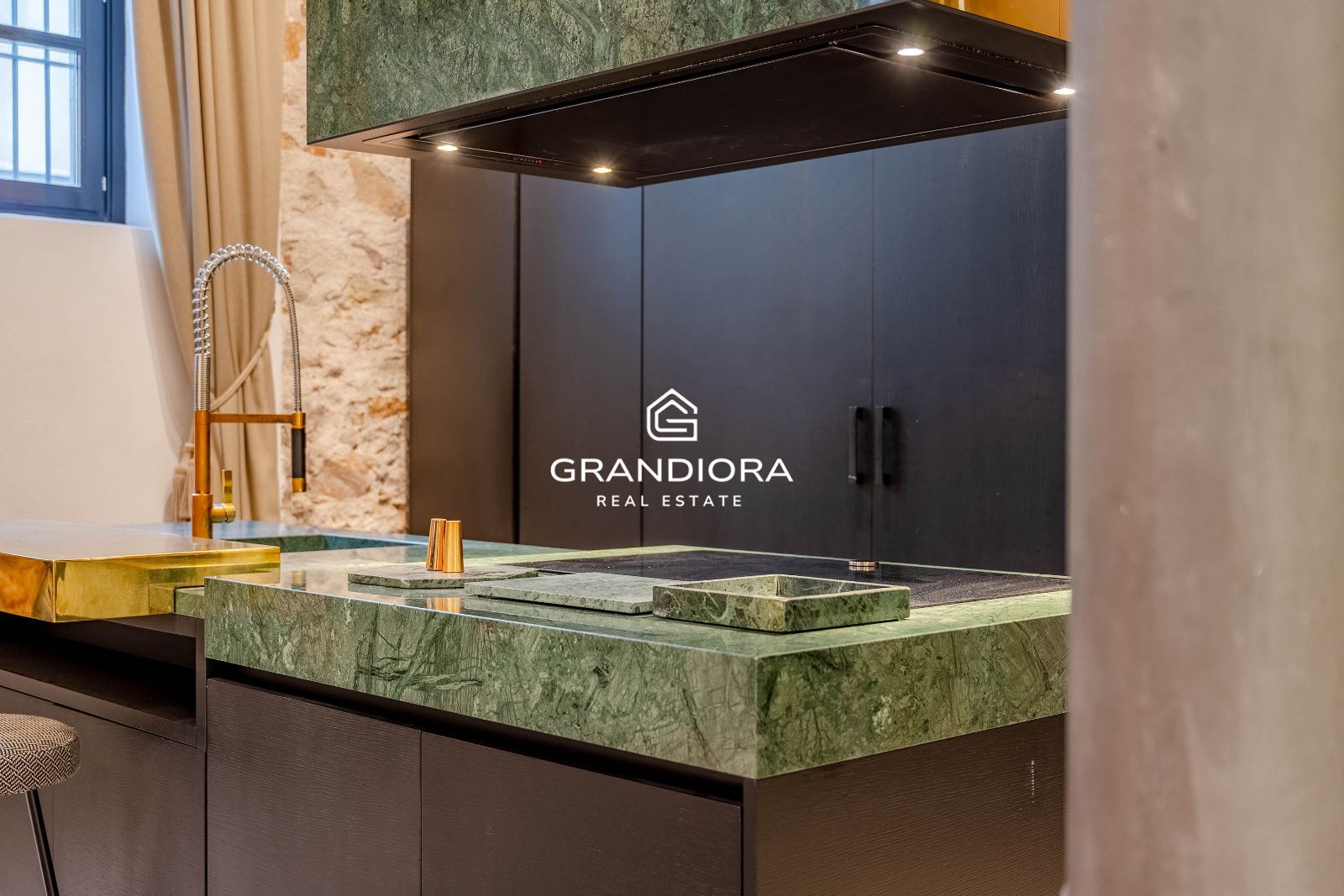 Exclusiva vivienda con historia en pleno Barrio Gótico de Barcelona - Imagen 16