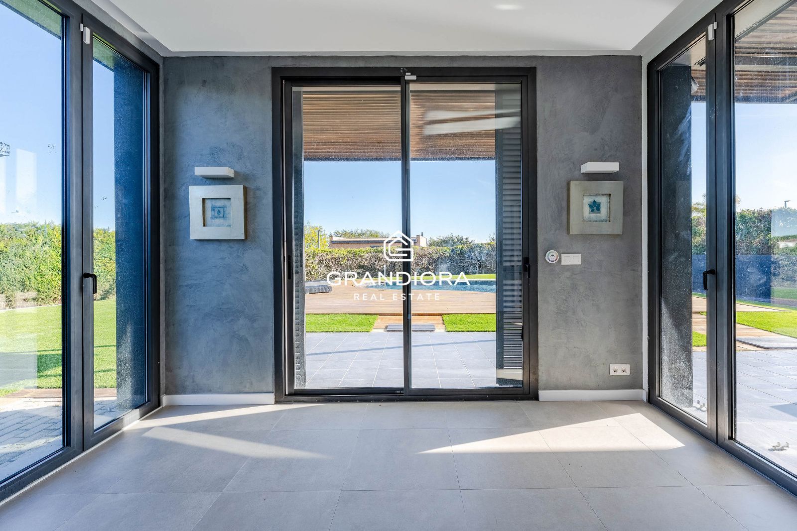 Vivienda de lujo con jardín y piscina, junto al Golf y con vistas al Mediterráneo - Imagen 10