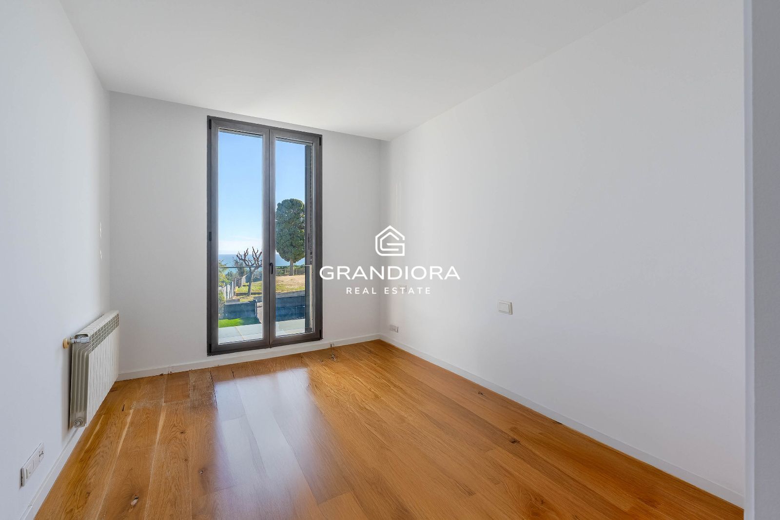 Vivienda de lujo con jardín y piscina, junto al Golf y con vistas al Mediterráneo - Imagen 38