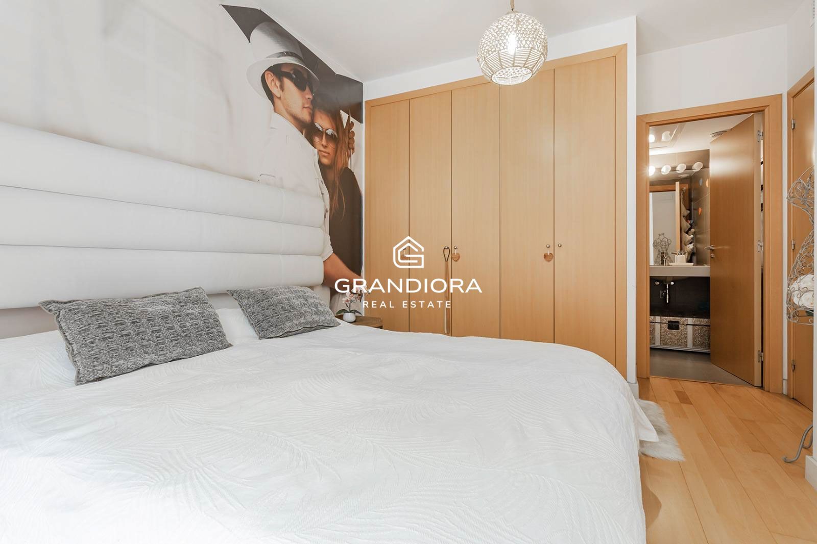 Planta baja luminosa con amplias terrazas y piscina comunitaria - Imagen 16