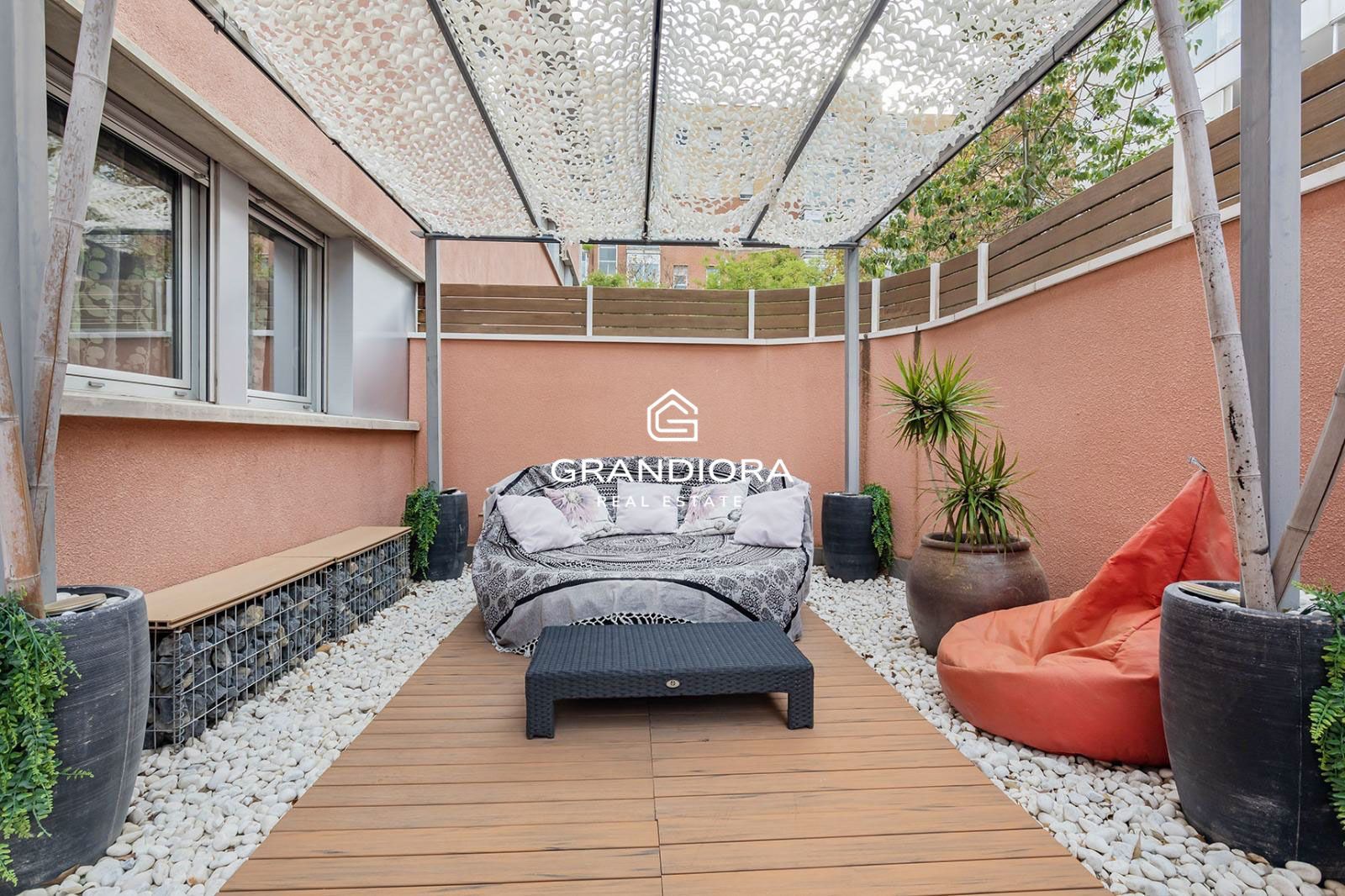 Planta baja luminosa con amplias terrazas y piscina comunitaria - Imagen 32