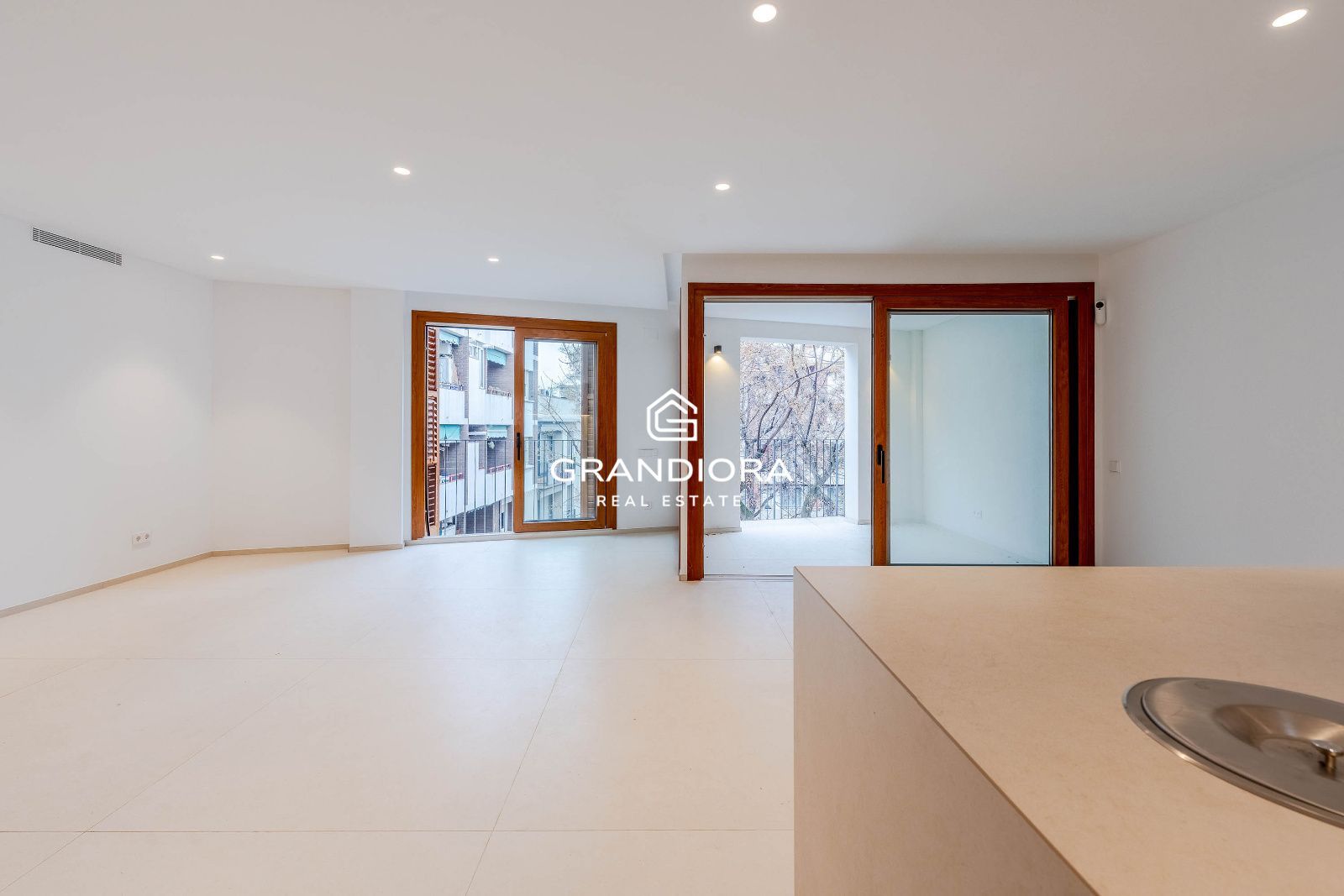 Ático exclusivo con gran terraza y entrega inmediata en Sant Cugat - Imagen 6