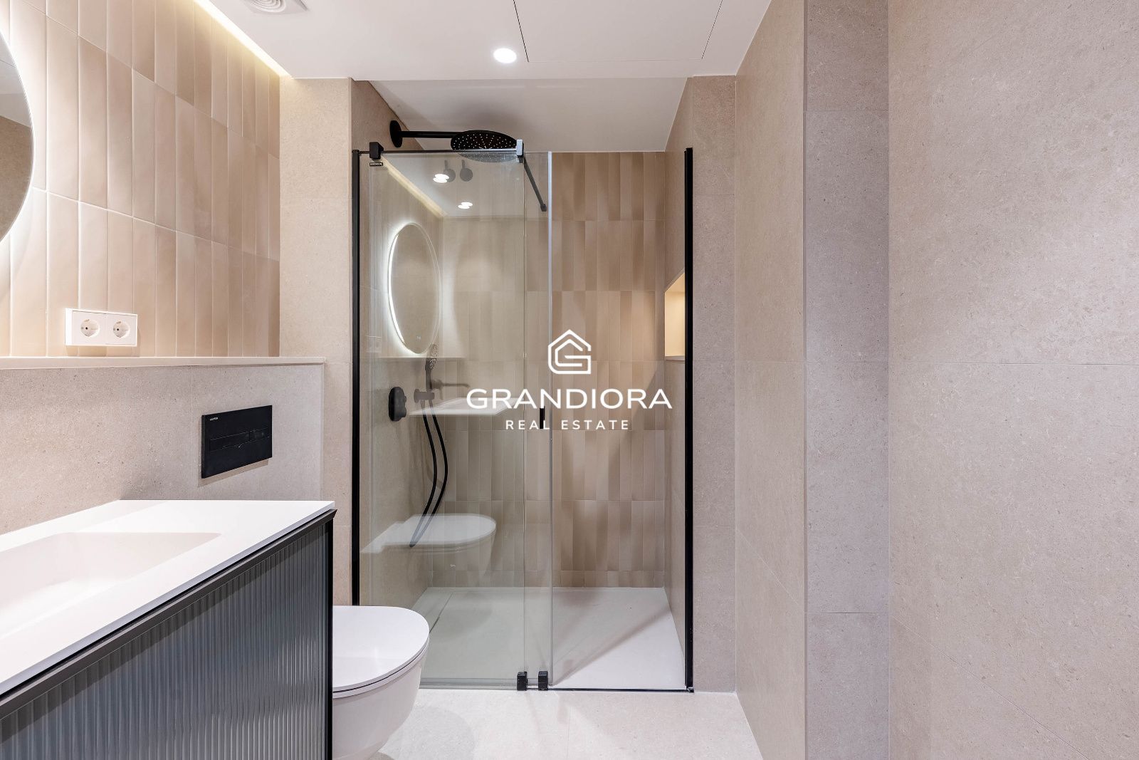 Ático exclusivo con gran terraza y entrega inmediata en Sant Cugat - Imagen 29
