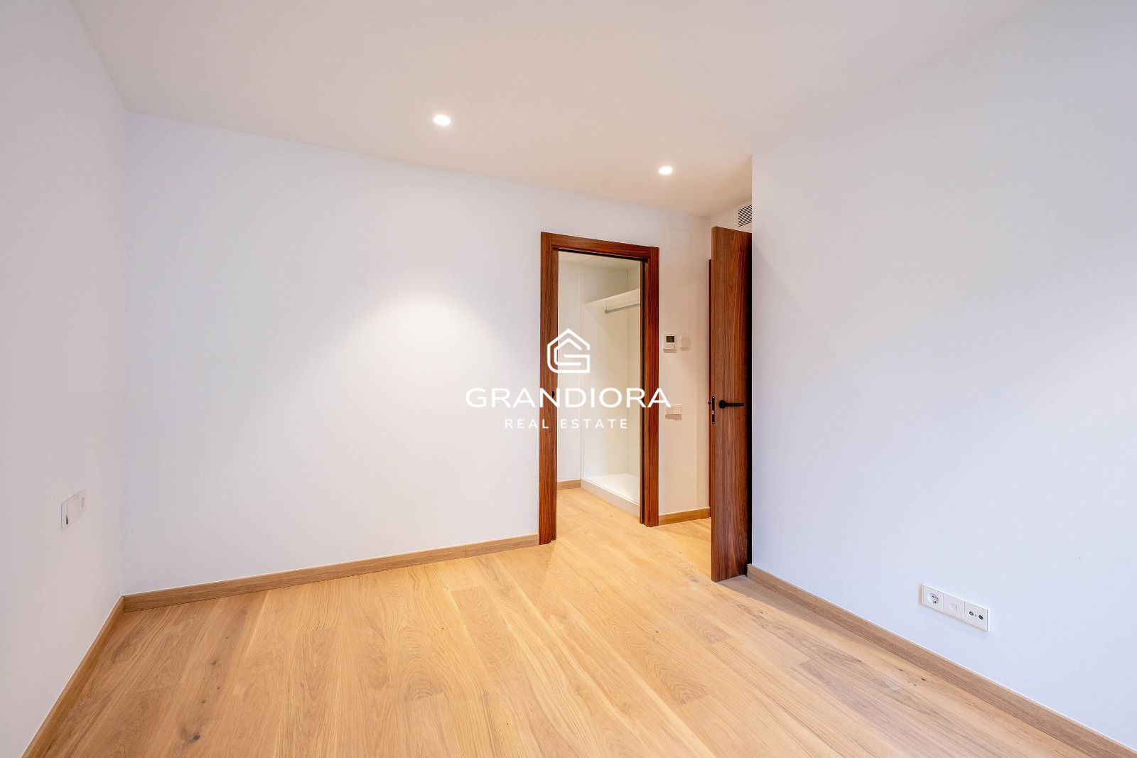Ático exclusivo con gran terraza y entrega inmediata en Sant Cugat - Imagen 39