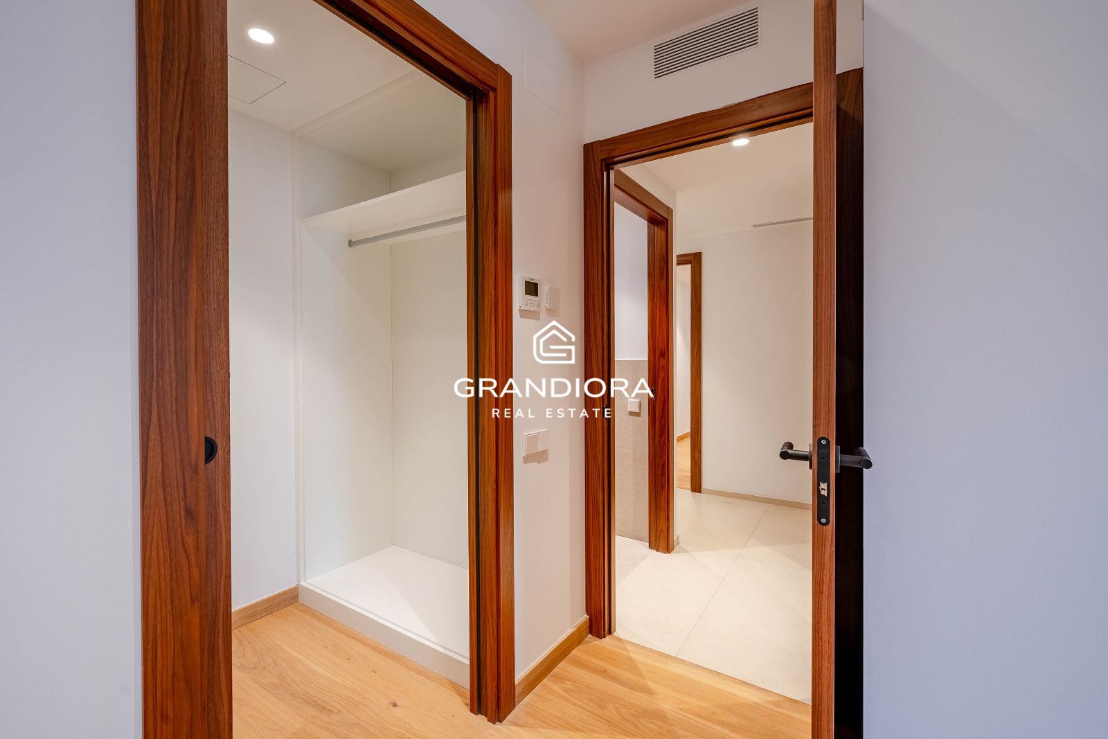 Ático exclusivo con gran terraza y entrega inmediata en Sant Cugat - Imagen 40