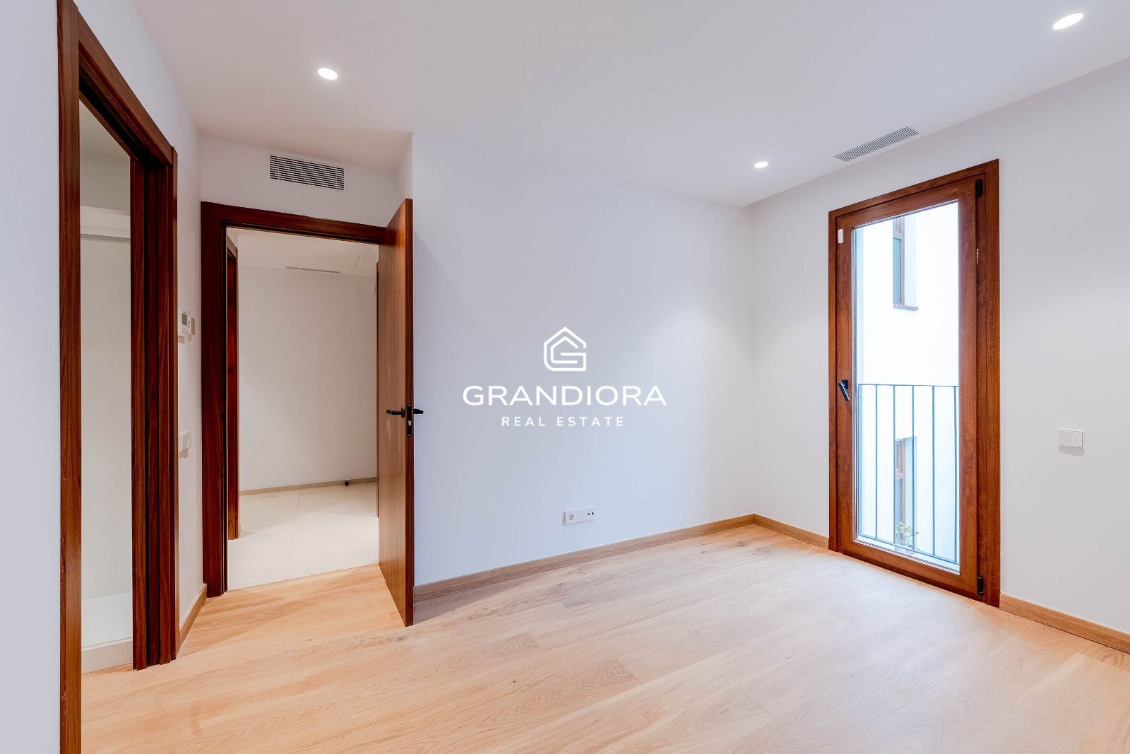 Ático exclusivo con gran terraza y entrega inmediata en Sant Cugat - Imagen 41