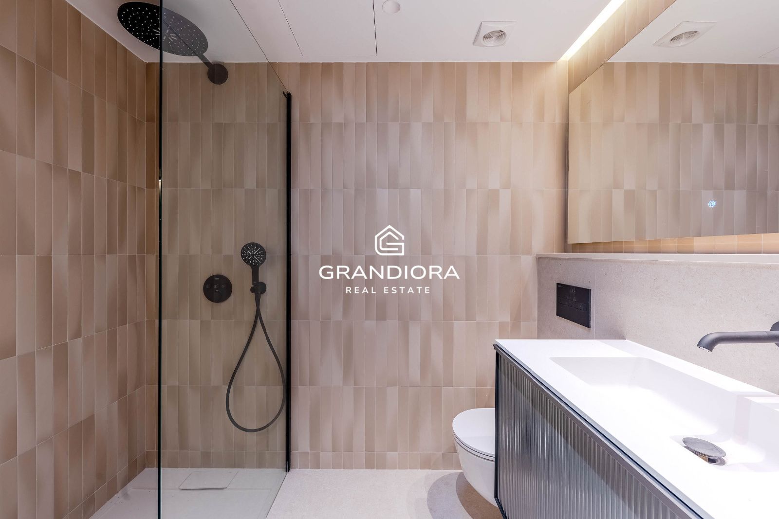 Ático exclusivo con gran terraza y entrega inmediata en Sant Cugat - Imagen 43