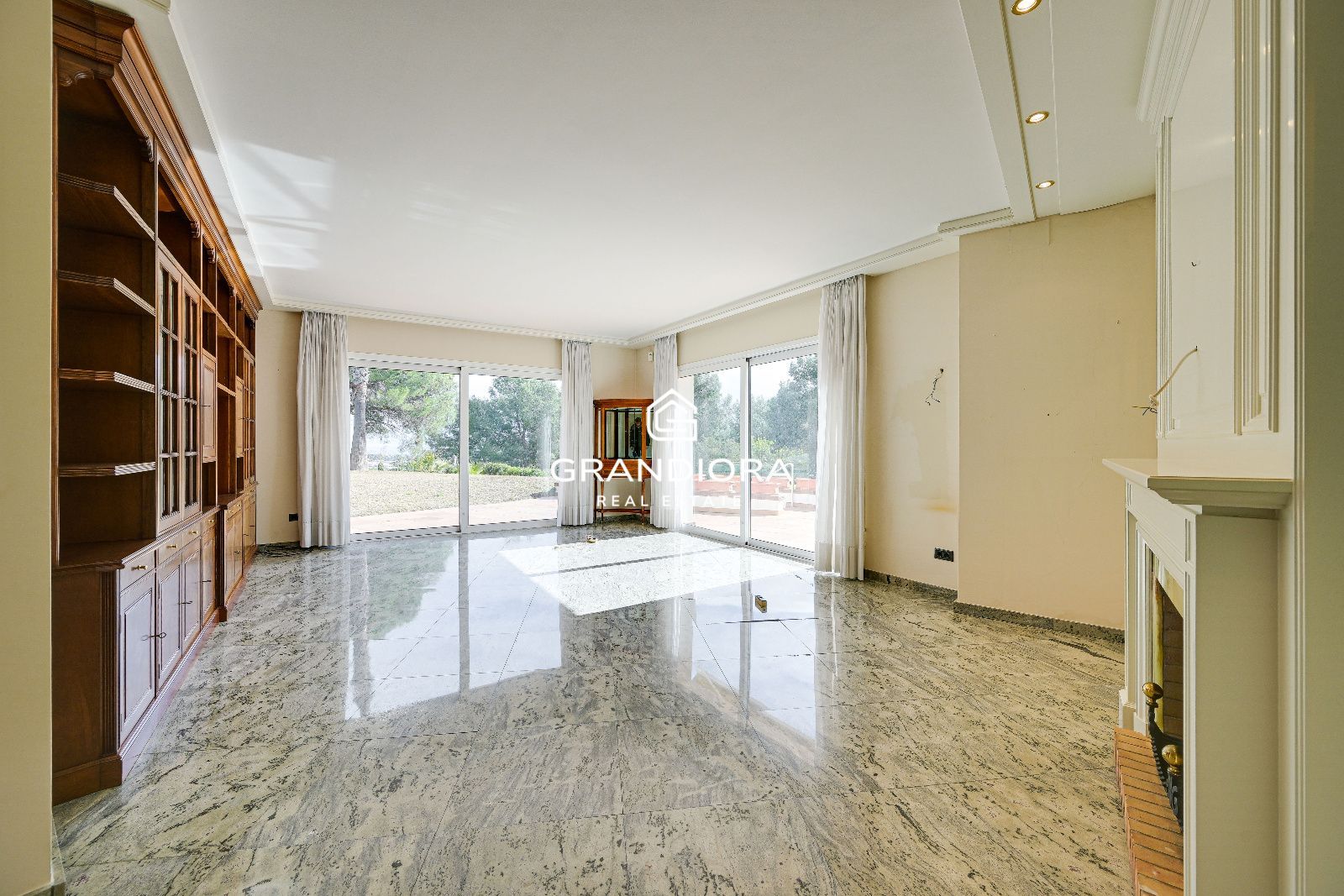 Preciosa villa en Premia de Dalt con vistas al mar - Imagen 13