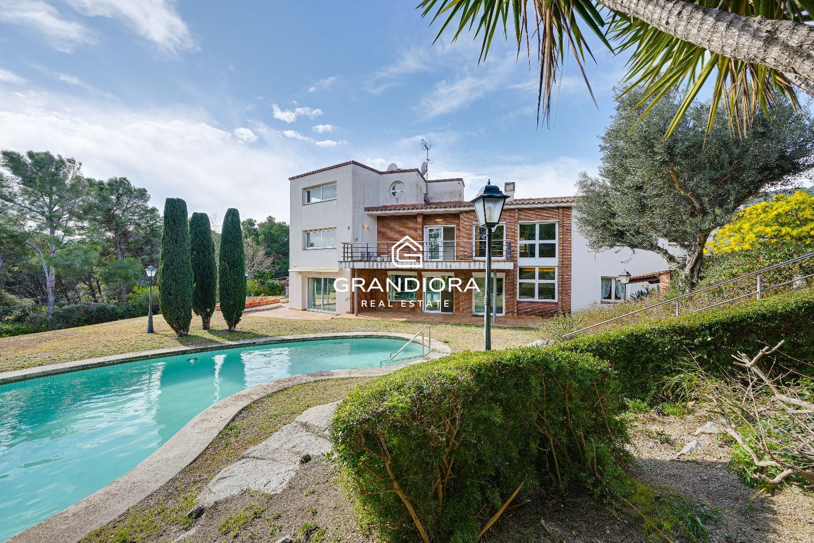 Preciosa villa en Premia de Dalt con vistas al mar - Imagen 71