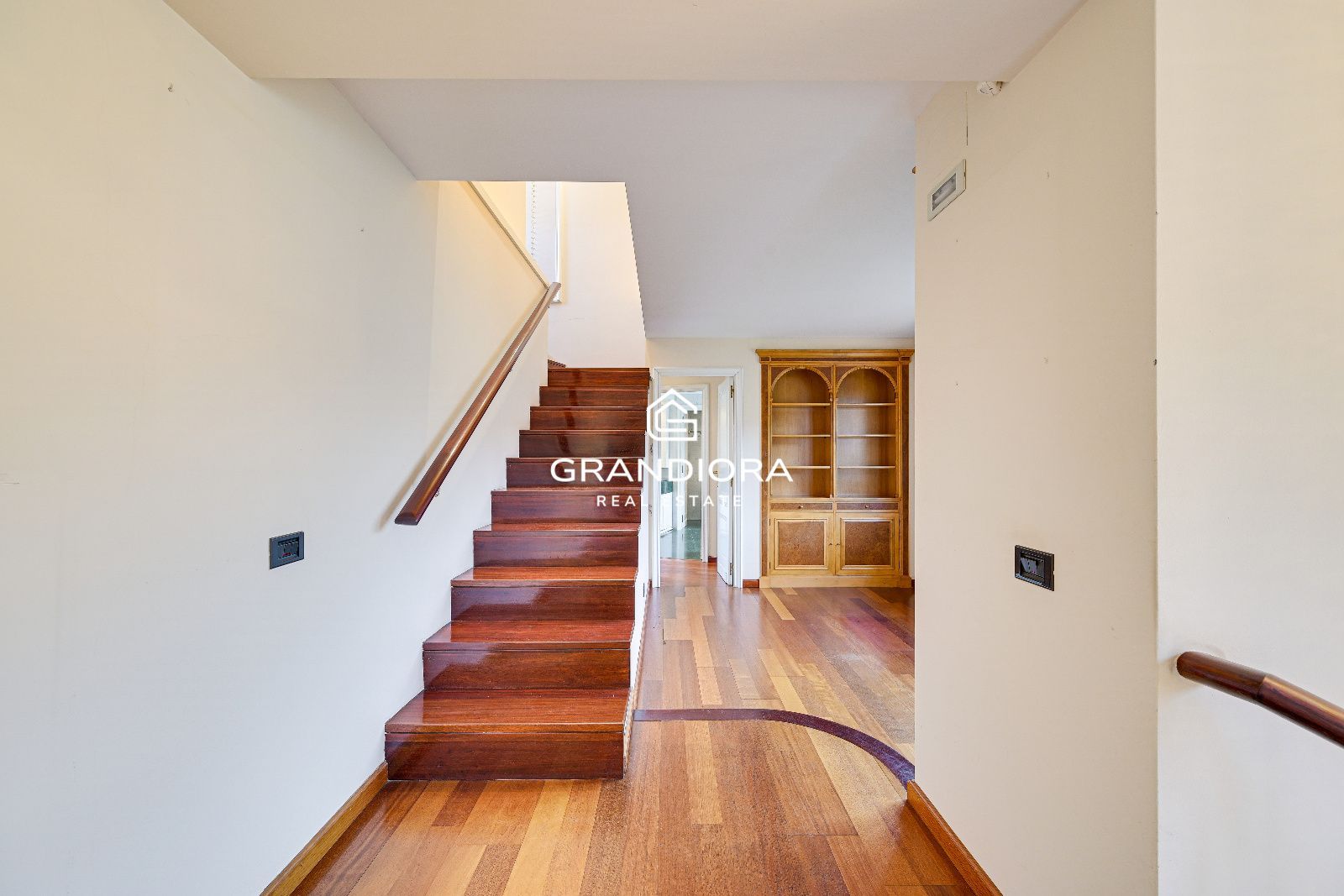 Preciosa villa en Premia de Dalt con vistas al mar - Imagen 48