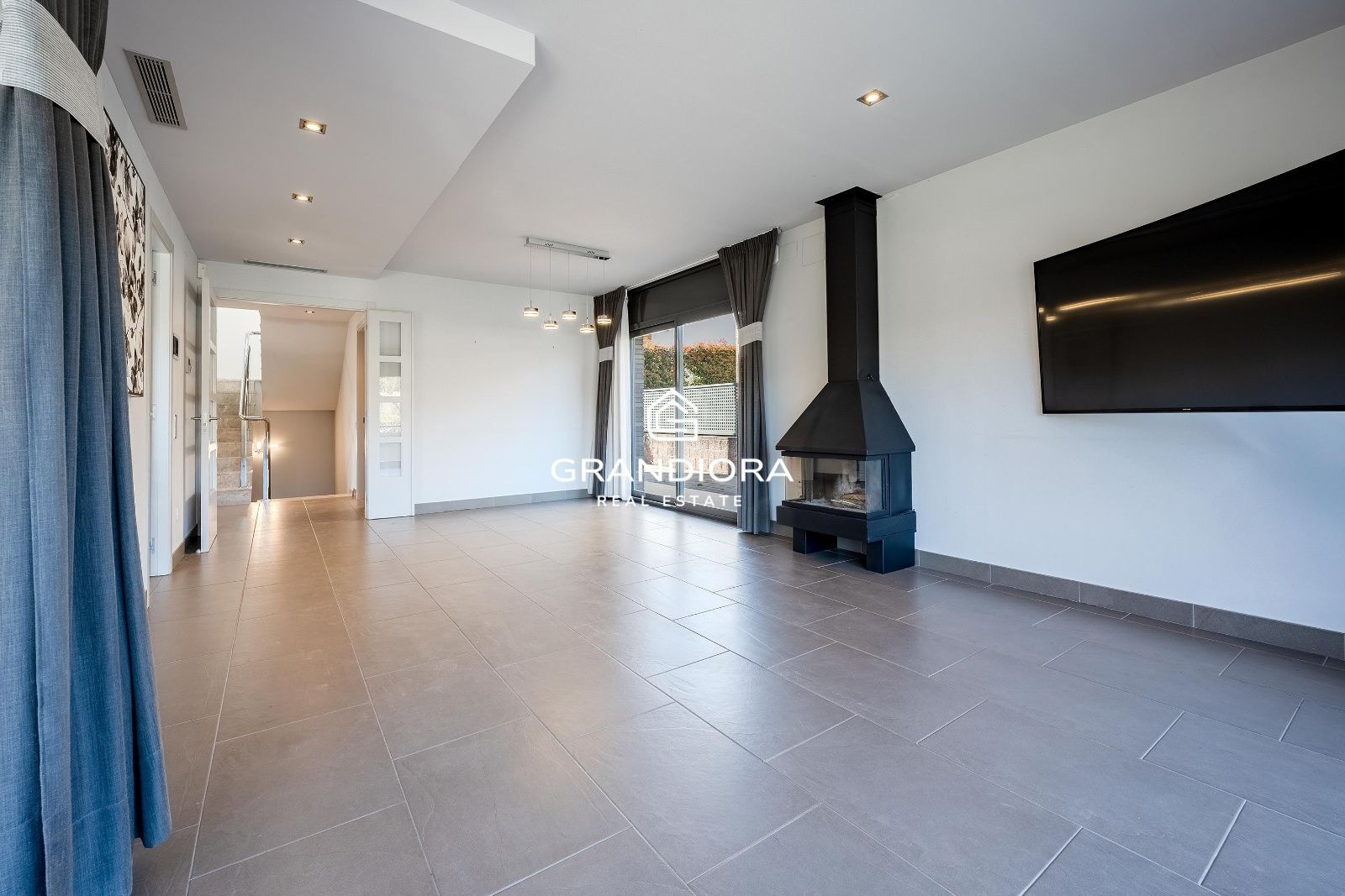 Su nuevo hogar familiar frente al golf de Vallromanes - Imagen 6