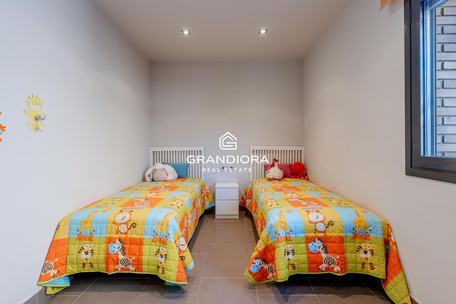 Su nuevo hogar familiar frente al golf de Vallromanes - Imagen 16