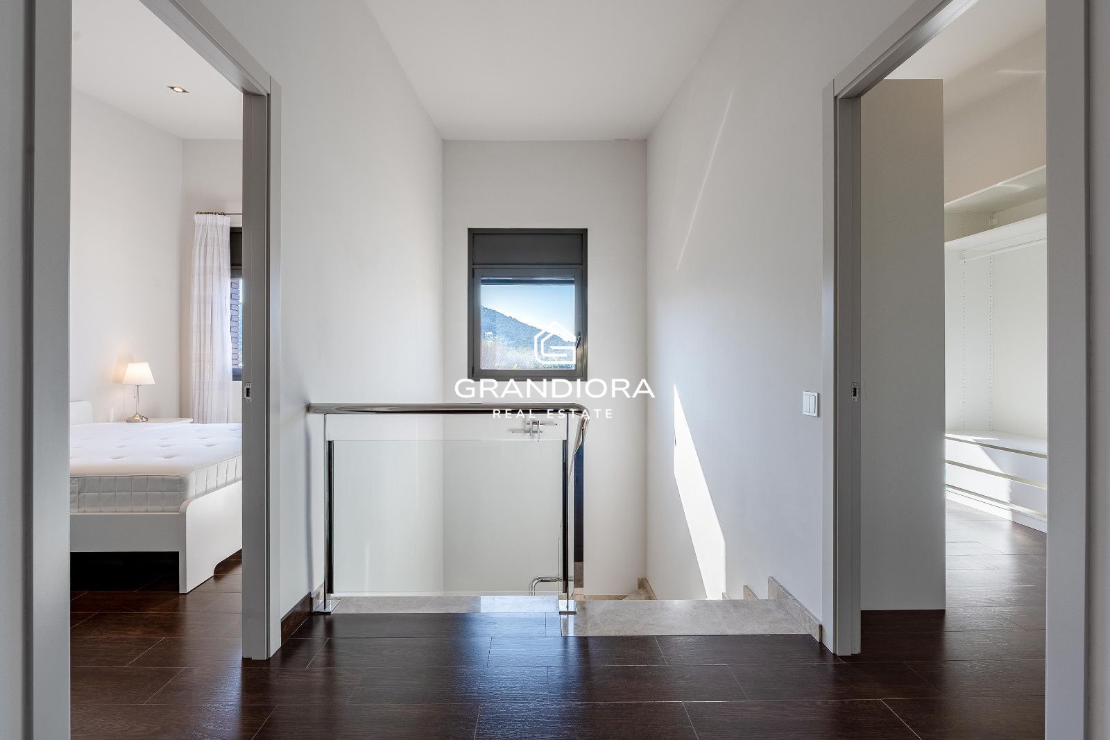 Su nuevo hogar familiar frente al golf de Vallromanes - Imagen 17