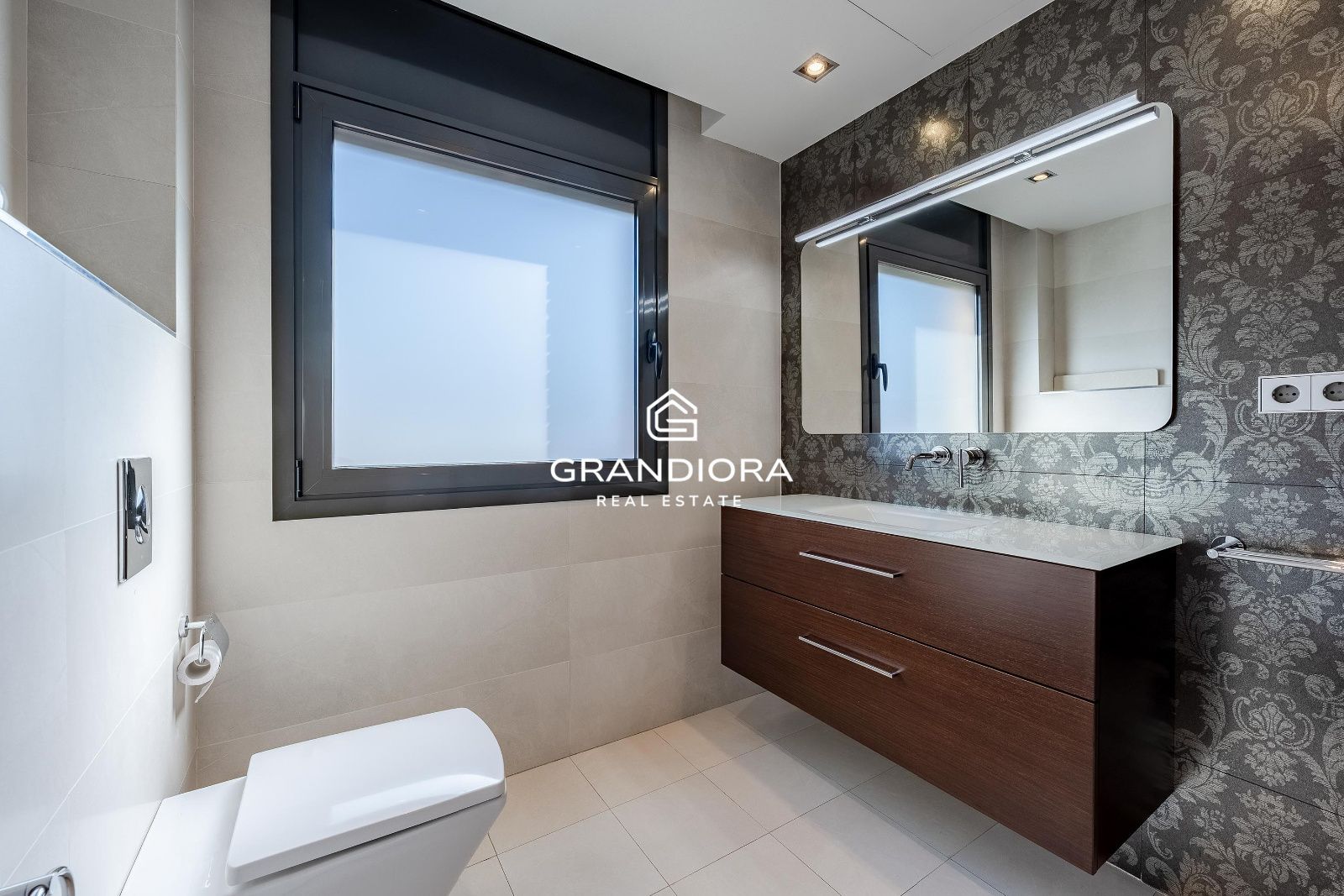 Su nuevo hogar familiar frente al golf de Vallromanes - Imagen 22