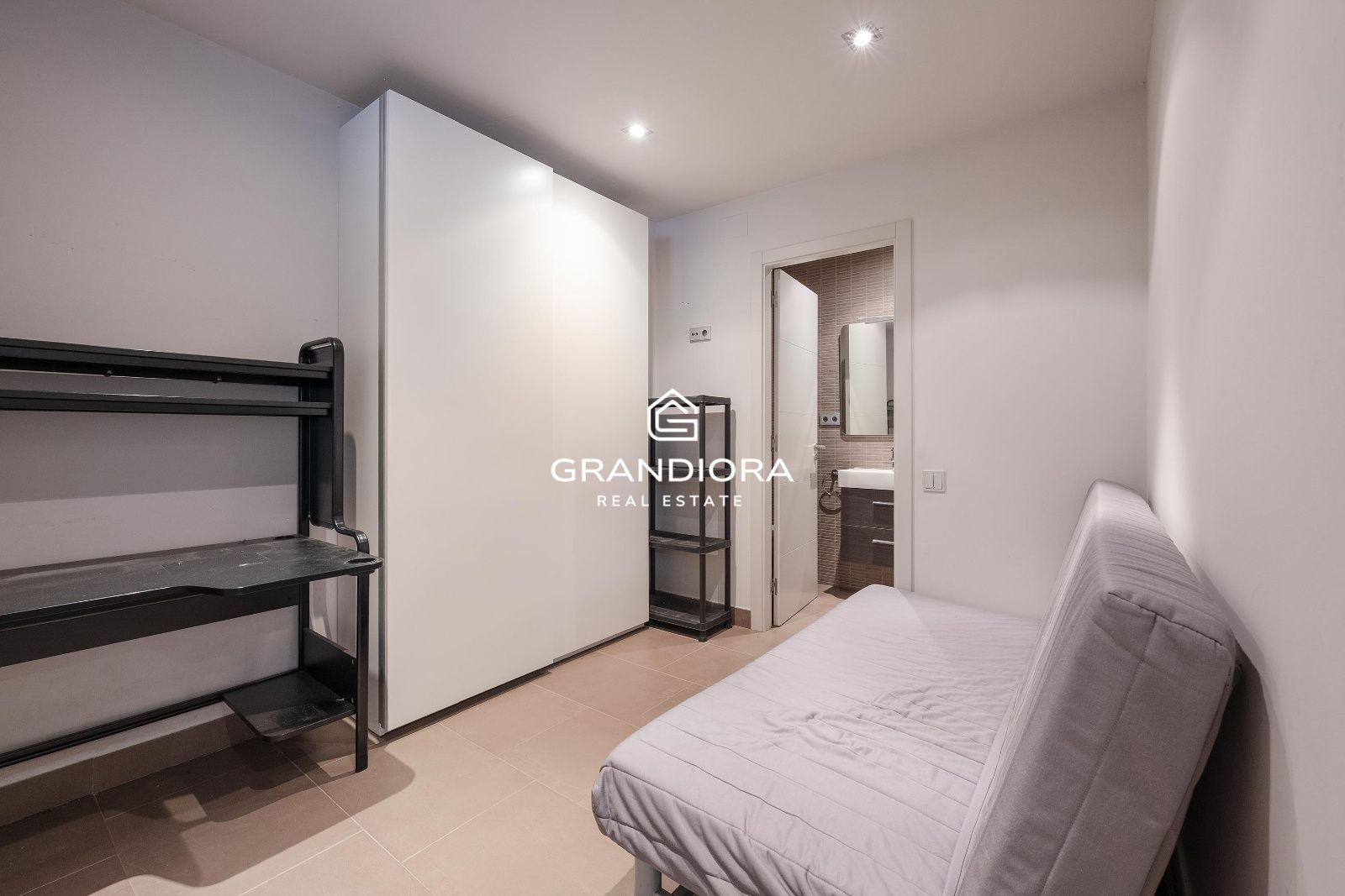 Su nuevo hogar familiar frente al golf de Vallromanes - Imagen 31