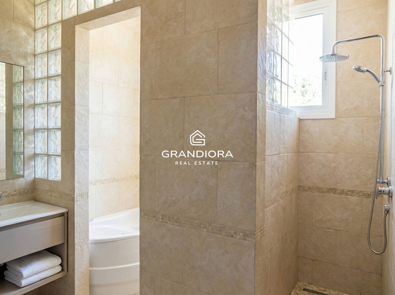 Gótico: 280m² Premium. Techos 5m. Alto Potencial. - Imagen 10
