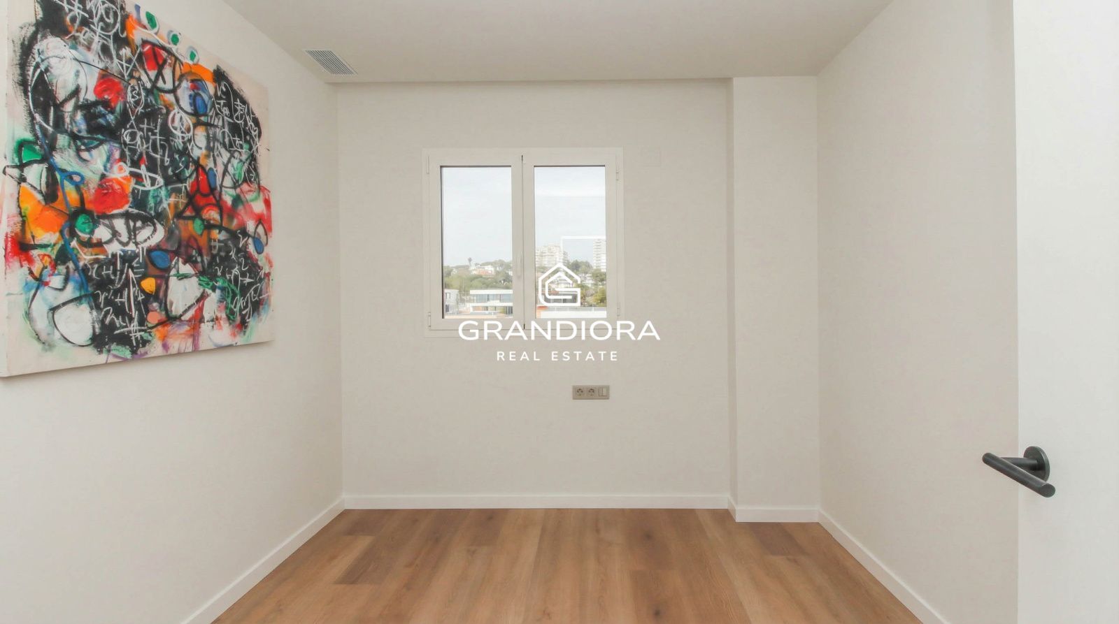 Ático Contemporáneo con Terraza de 40 m² y Vistas al Mediterráneo en La Plana, Sitges - Imagen 28