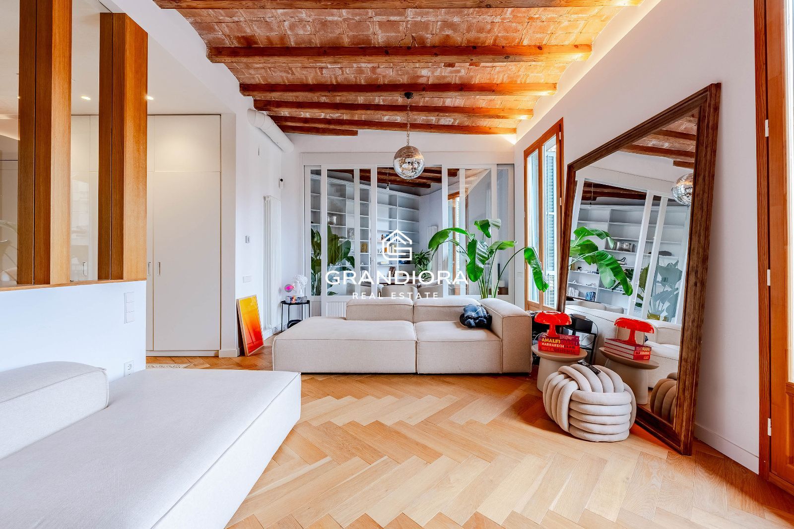 Piso Modernista Reformado en Paseo Sant Joan y Diagonal - Imagen 7