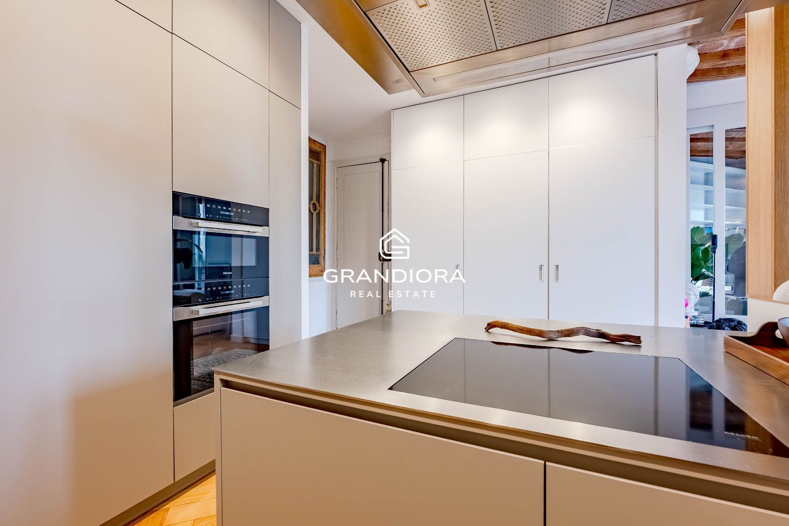 Piso Modernista Reformado en Paseo Sant Joan y Diagonal - Imagen 21