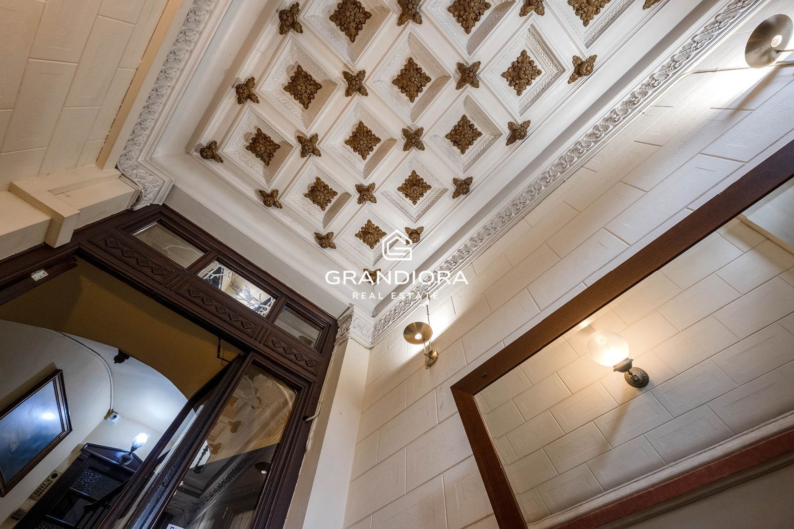 Piso Modernista Reformado en Paseo Sant Joan y Diagonal - Imagen 3