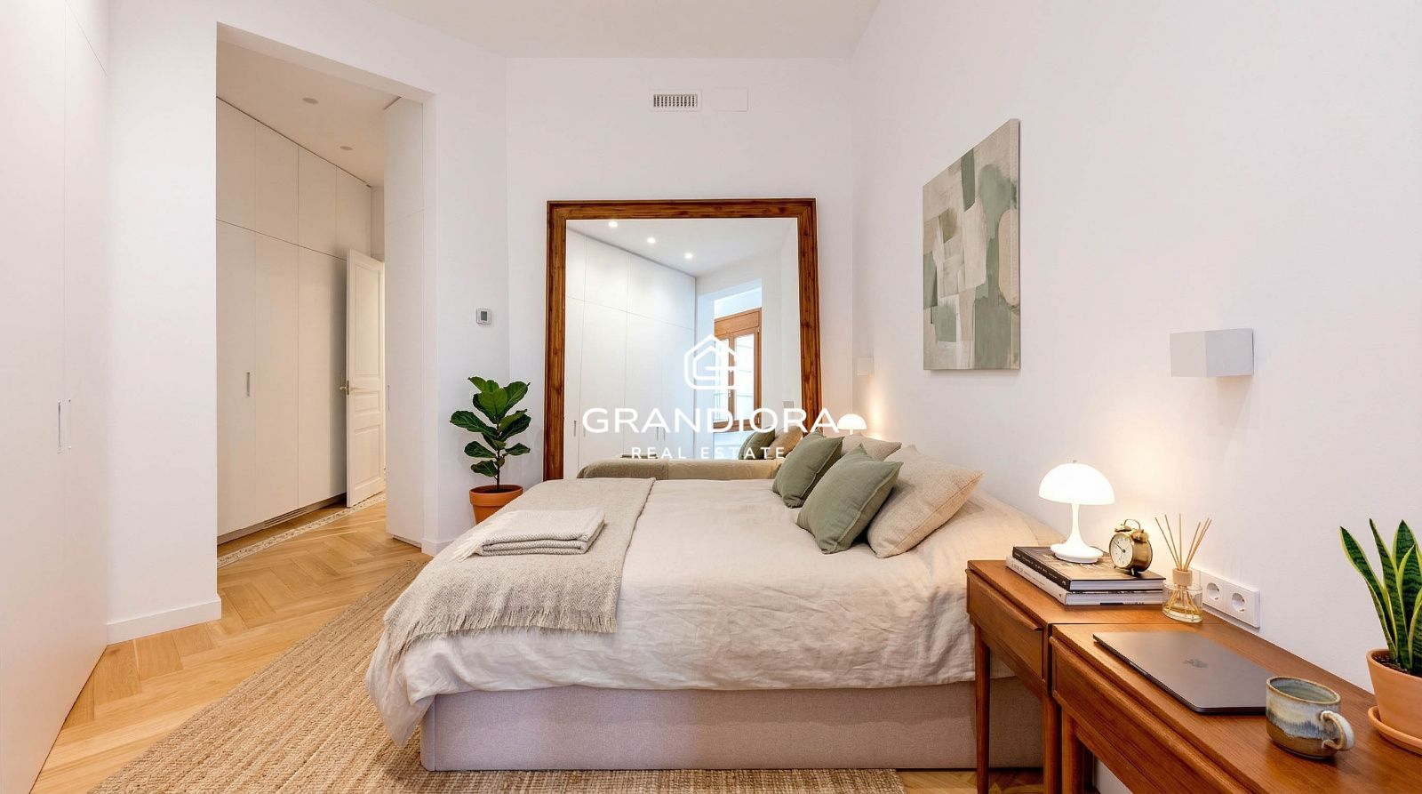 Piso Modernista Reformado en Paseo Sant Joan y Diagonal - Imagen 23