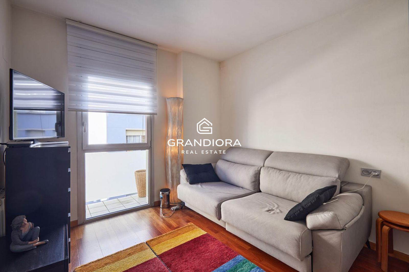 Ático con Solarium Privado a Pasos del Mar y el Port Vell - Imagen 18