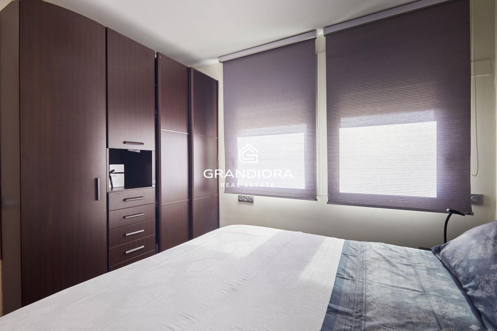 Ático con Solarium Privado a Pasos del Mar y el Port Vell - Imagen 15