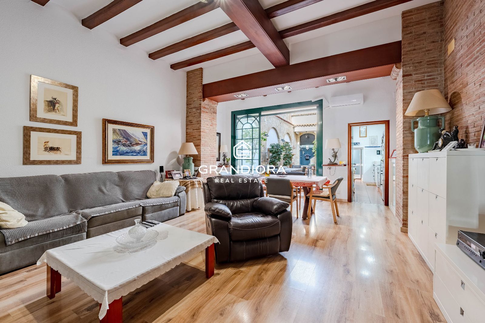 Activo Patrimonial en Primera Línea: Residencia Señorial a  15 Minutos de Barcelona - Imagen 5