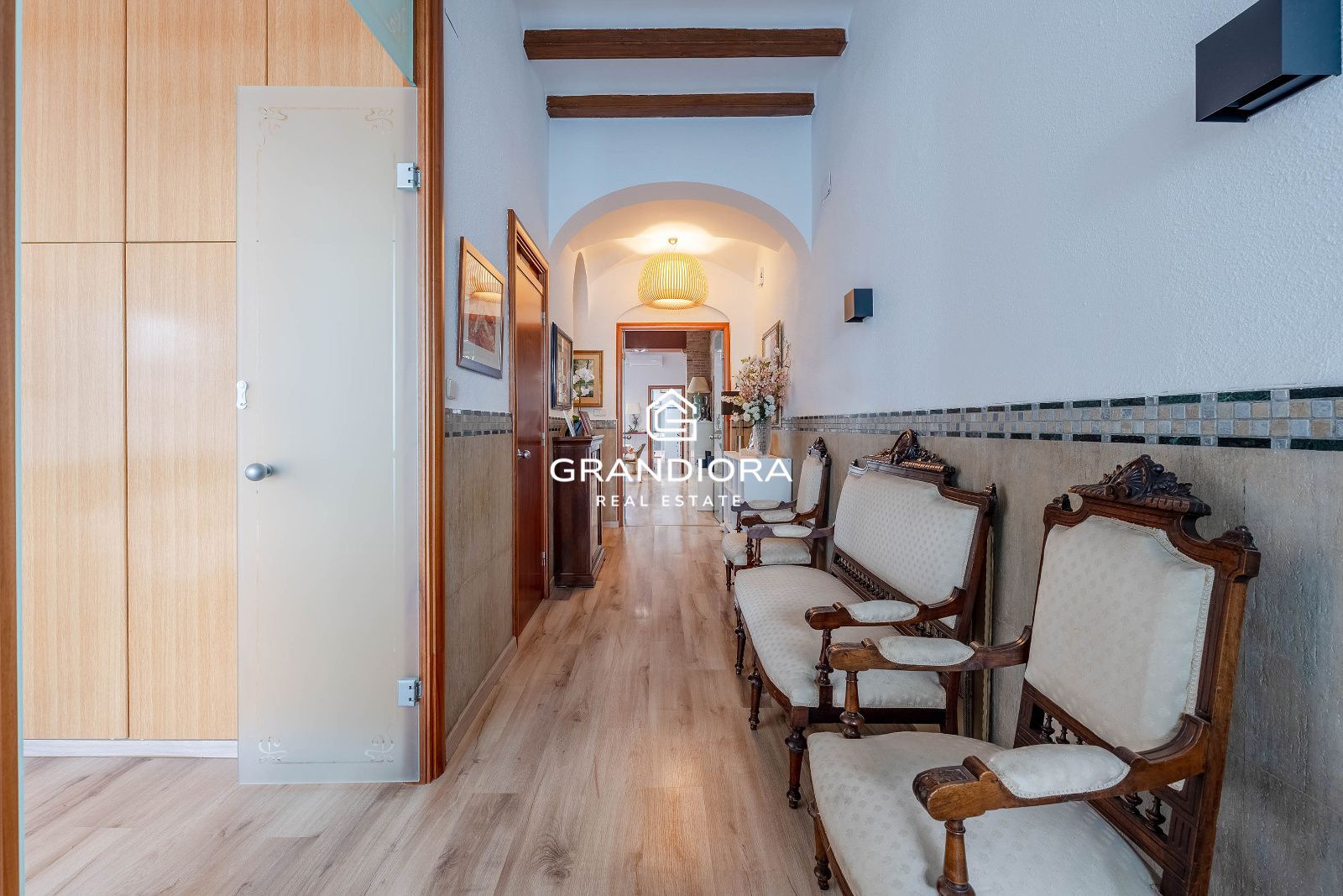 Activo Patrimonial en Primera Línea: Residencia Señorial a  15 Minutos de Barcelona - Imagen 10